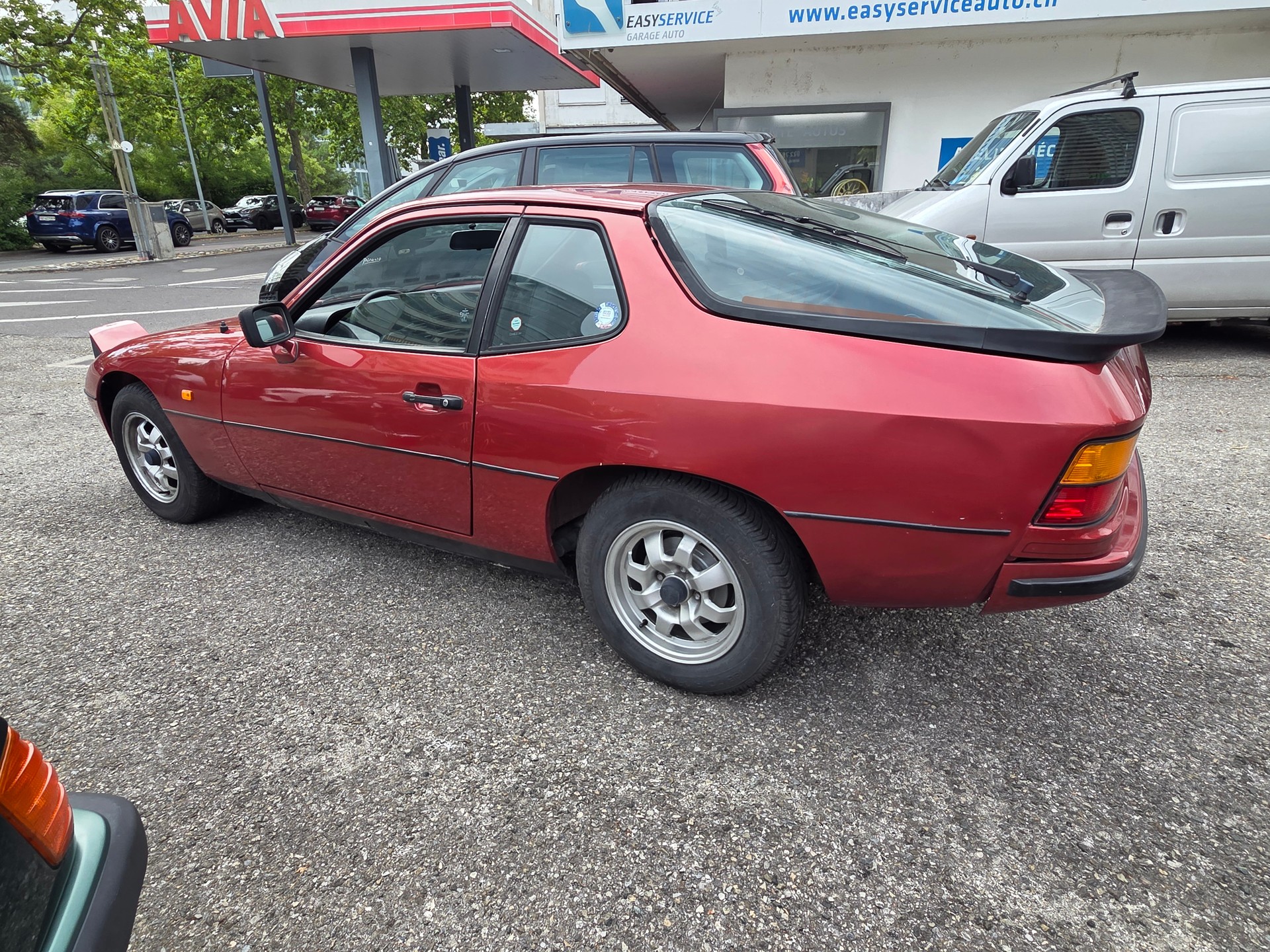 PORSCHE 924-image-5