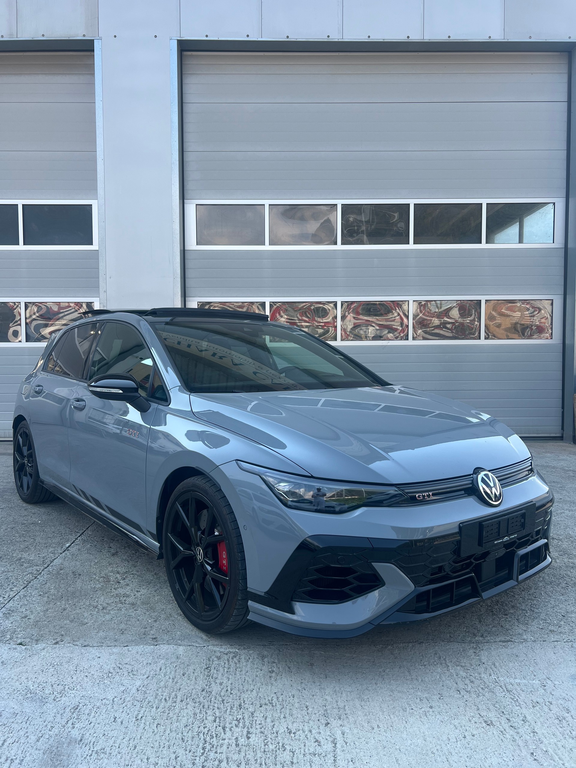 VW Golf 2.0 TSI GTI Clubsport Facelift DSG - Nardo Gray - Panorama - Akrapovic - Leasing 569.-/mese con 0.- acconto-image-7
