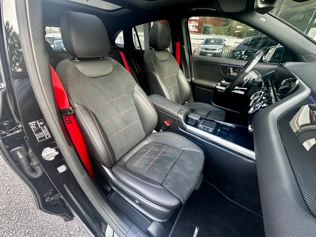 MERCEDES-BENZ GLA 35 AMG 4Matic 8G-Speedshift DCT-image-22