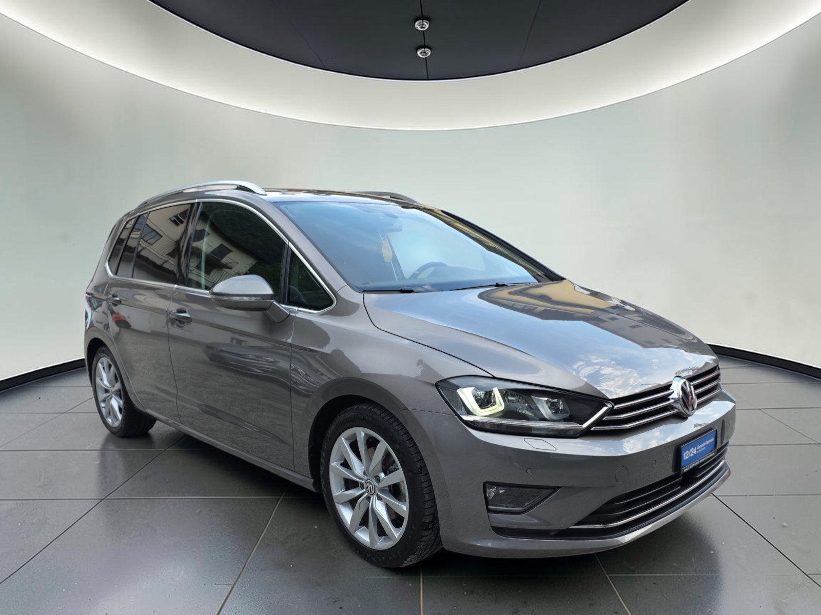 VW Golf Sportsvan 1.4 TSI Highline DSG-image-2
