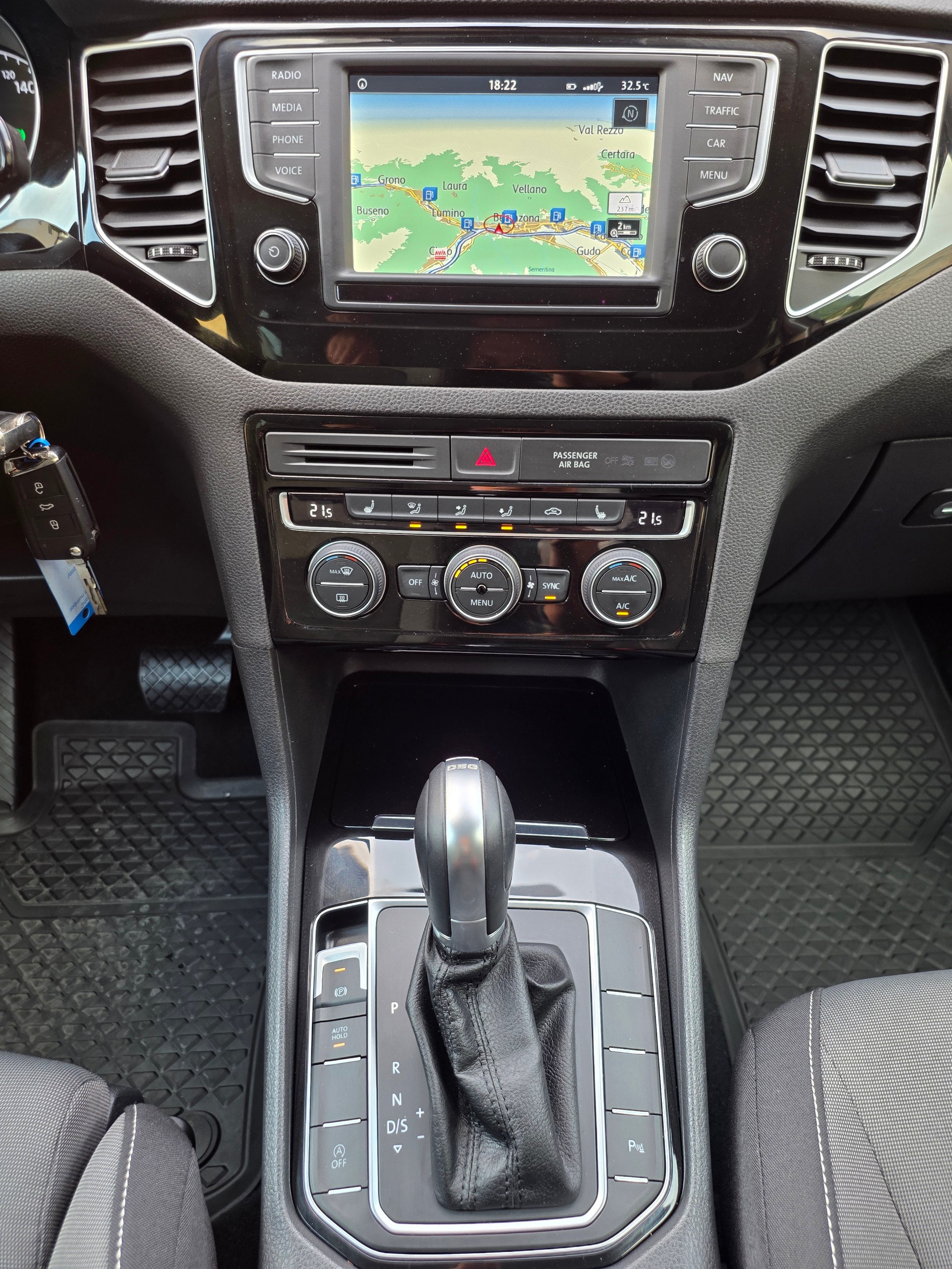 VW Golf Sportsvan 1.4 TSI Highline DSG-image-10