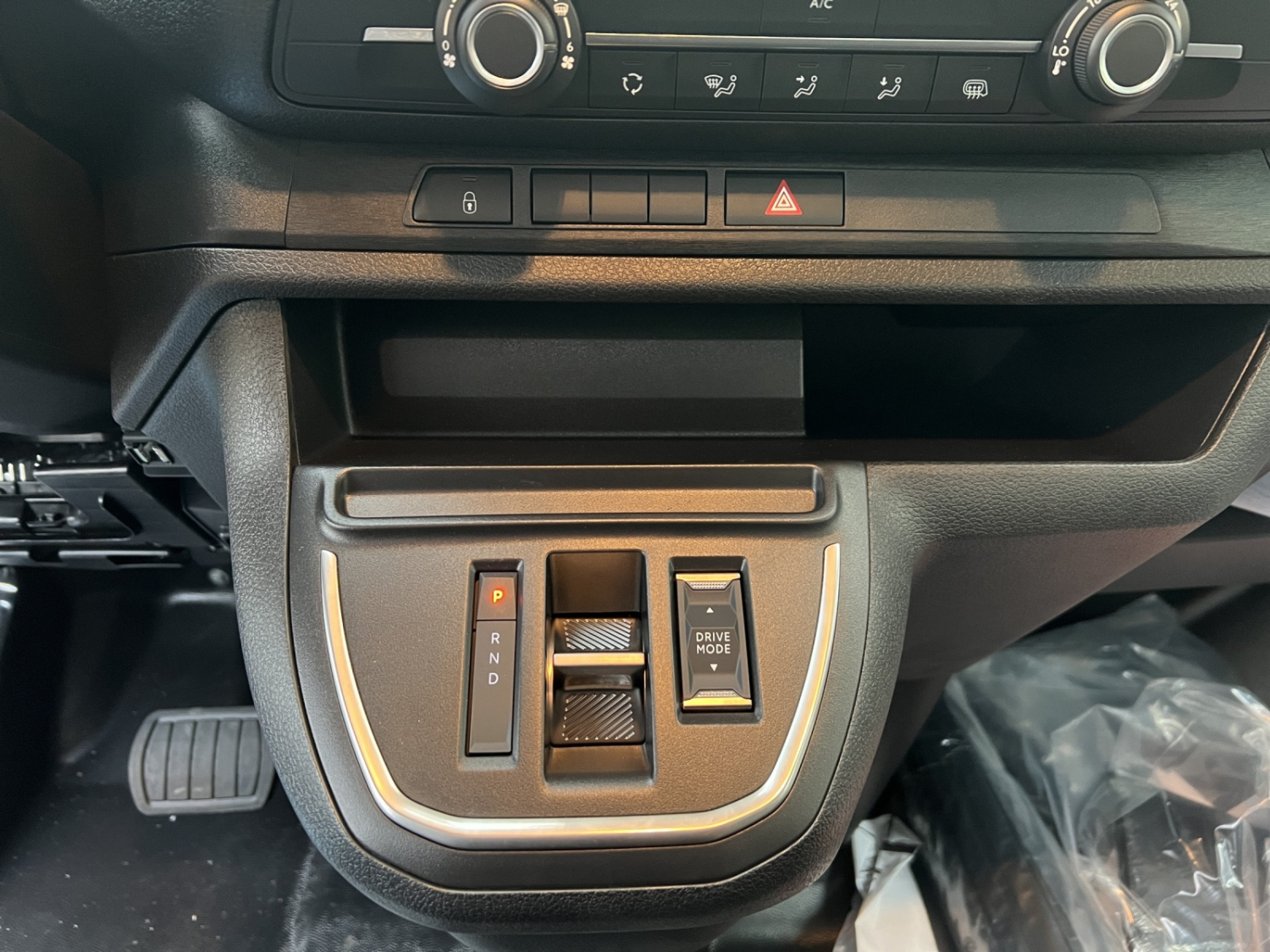 TOYOTA PROACE Brückenwagen L1 75KWh-image-11