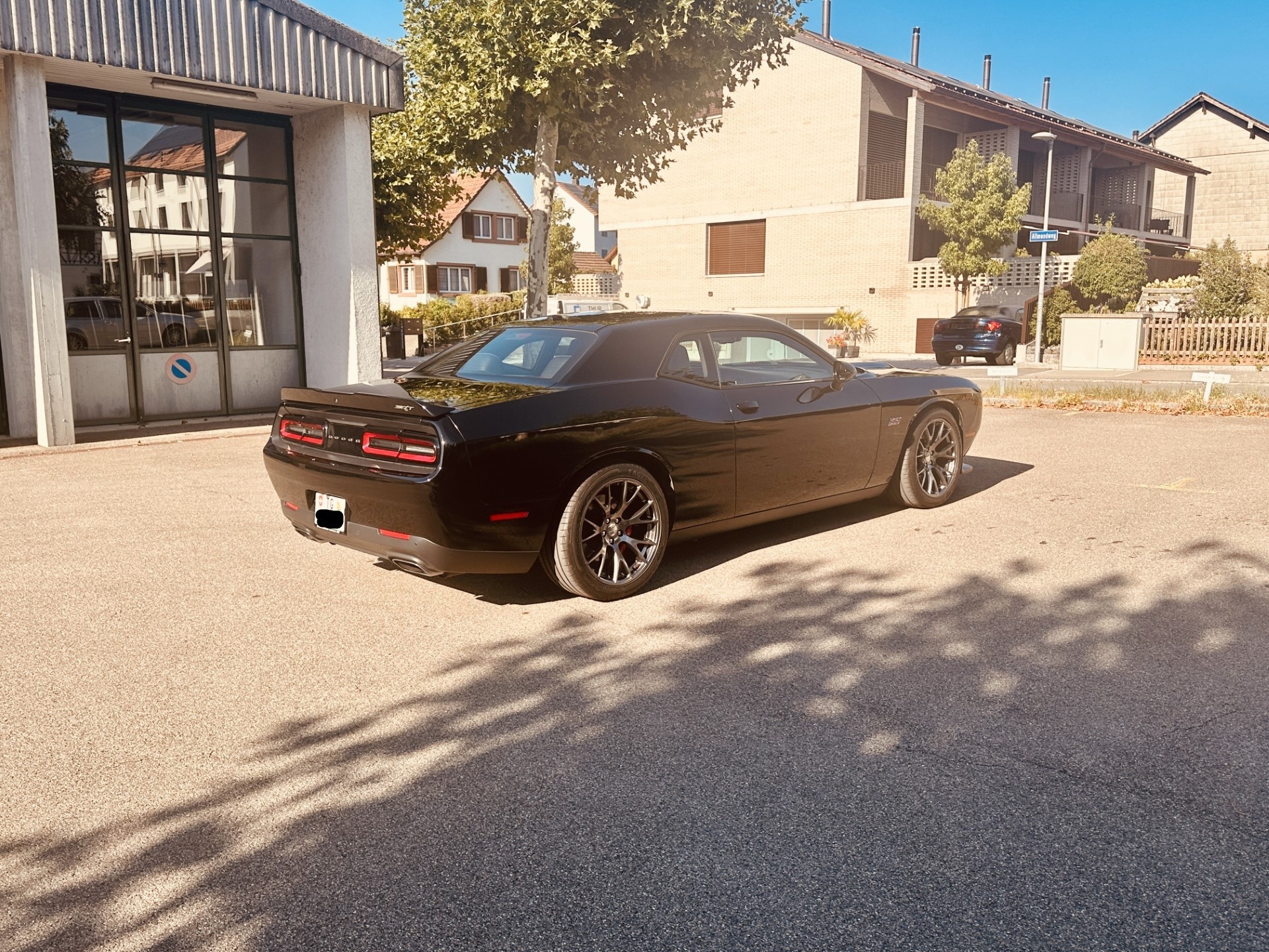 DODGE Challenger SRT 6.4-image-4