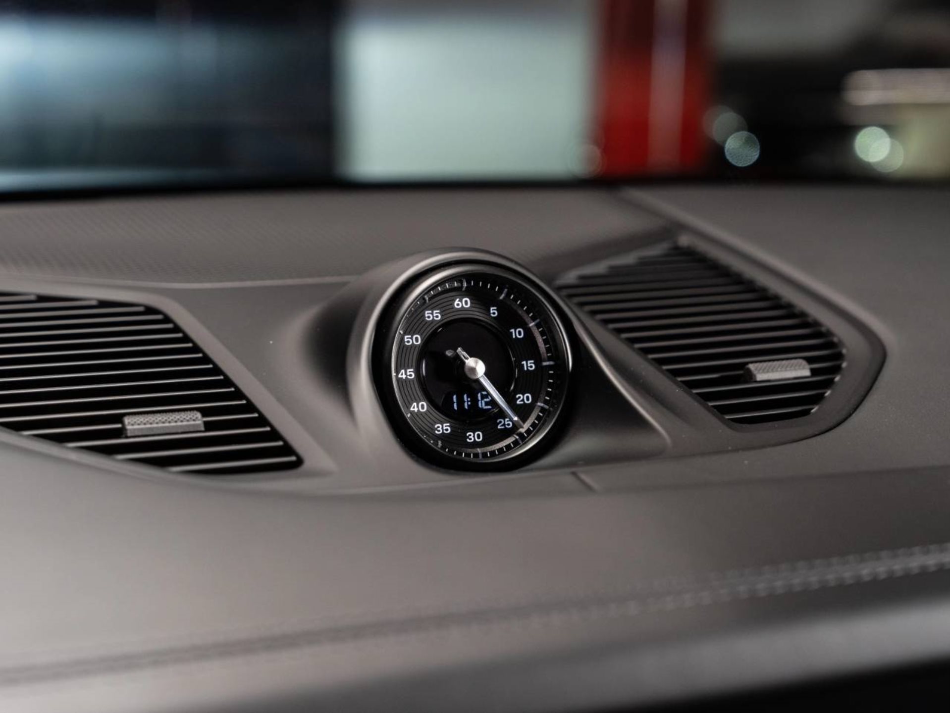 PORSCHE Cayenne E-Hybrid Coupé Black Edition-image-9