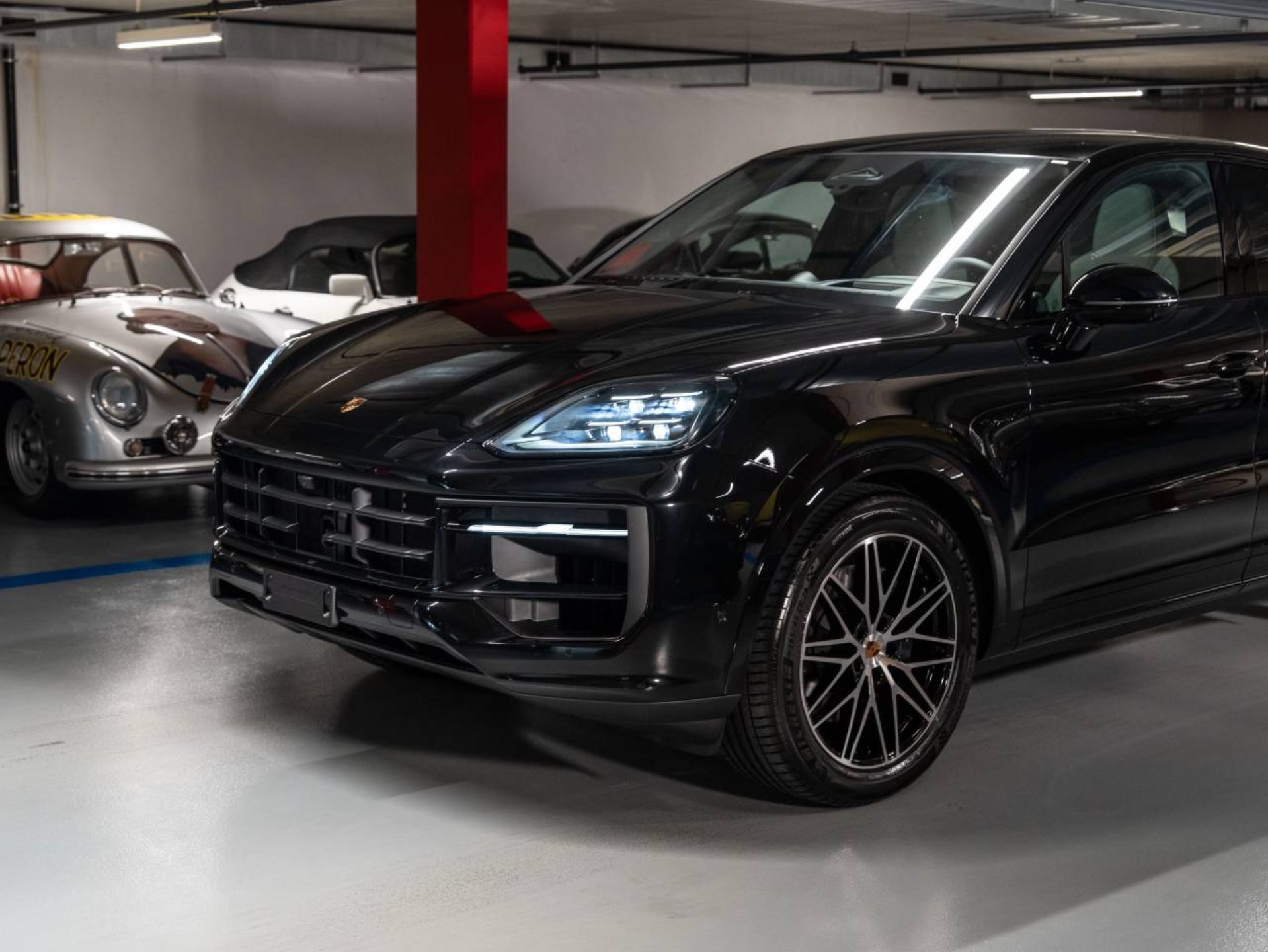 PORSCHE Cayenne E-Hybrid Coupé Black Edition-image-23