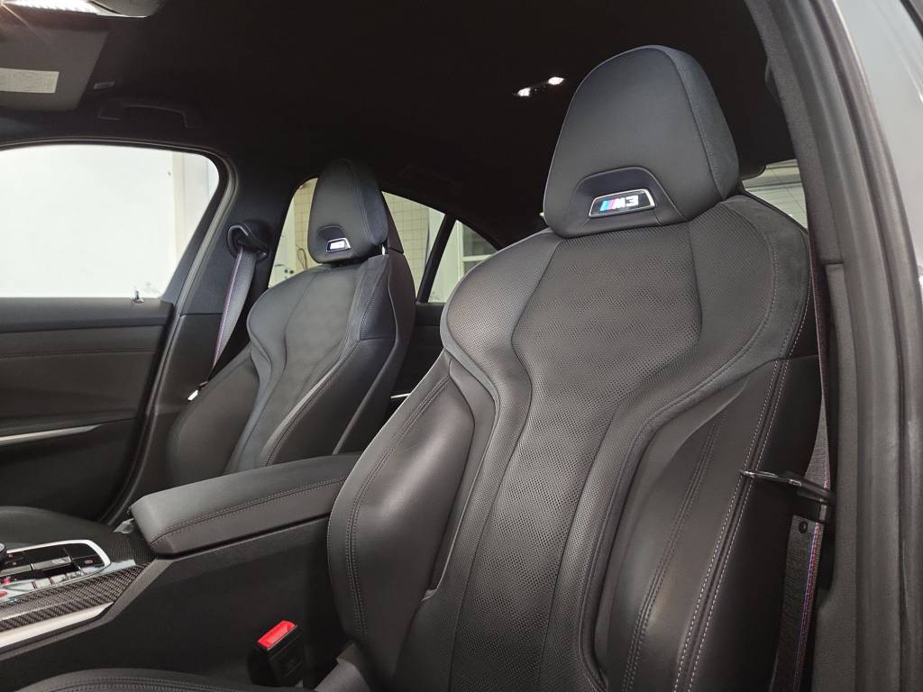 BMW M3 Competition M xDrive-image-10