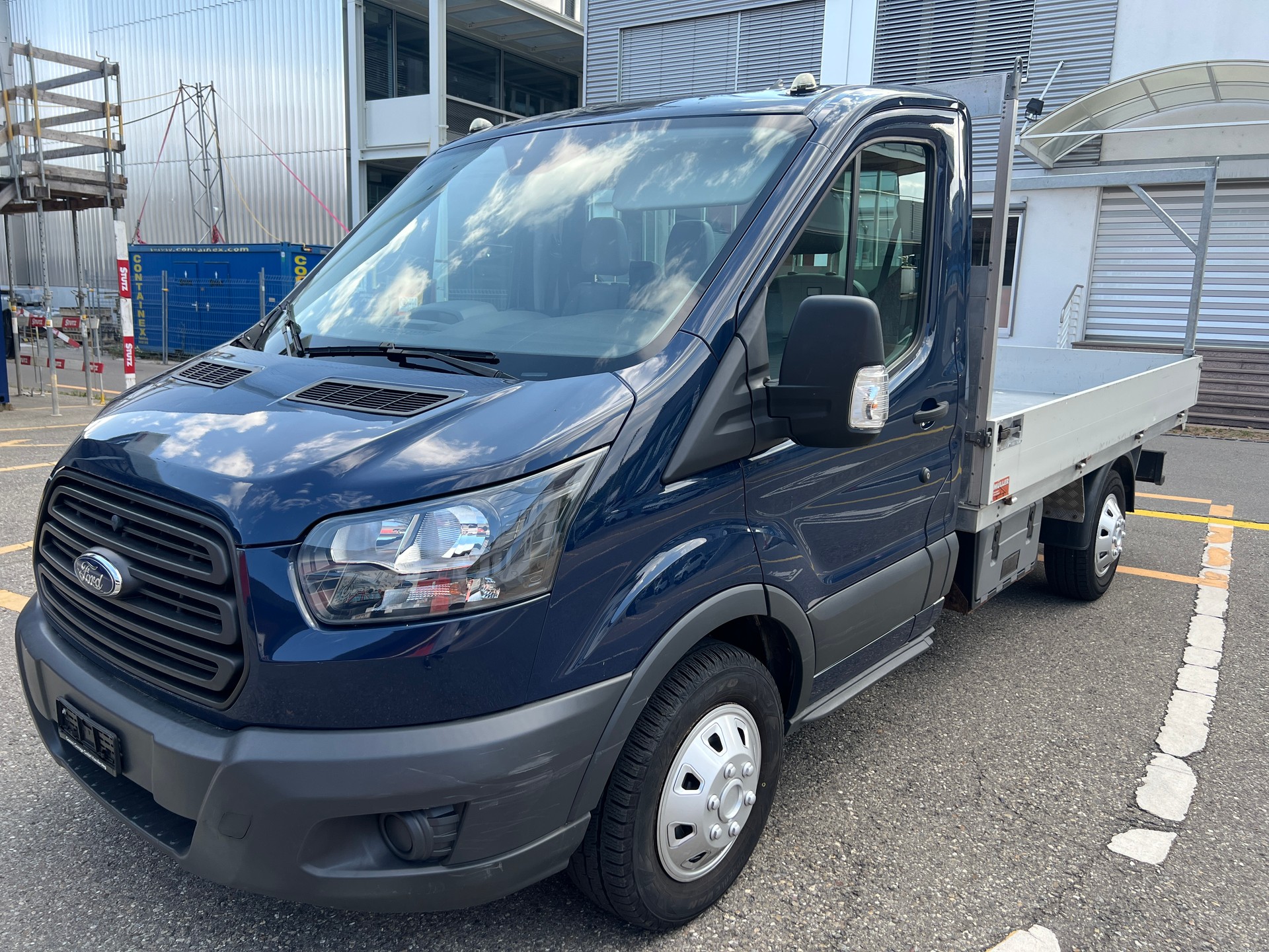FORD Transit 350 L2 Trend 2.0 TDCi 130 FWD-image-0