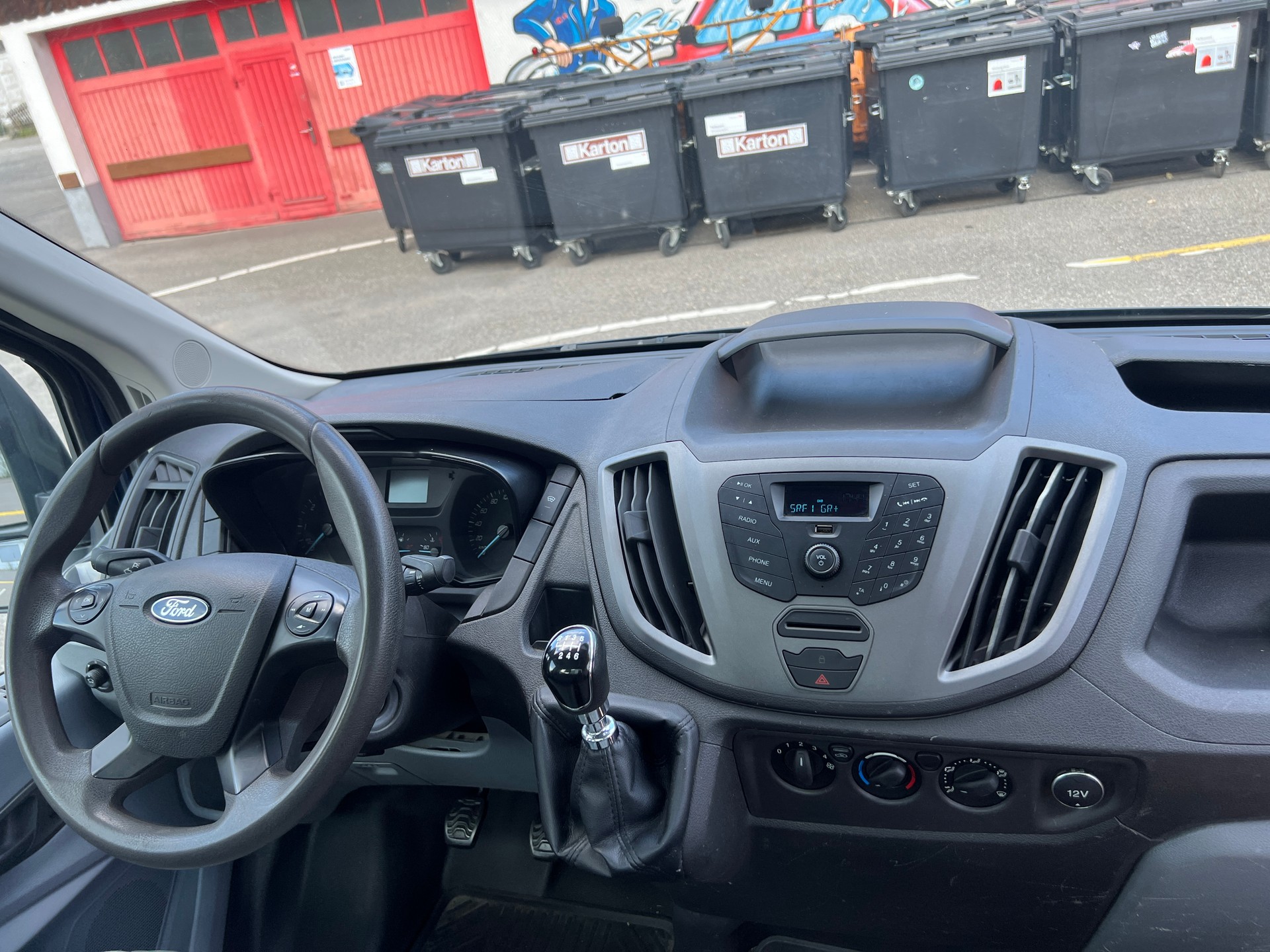 FORD Transit 350 L2 Trend 2.0 TDCi 130 FWD-image-9