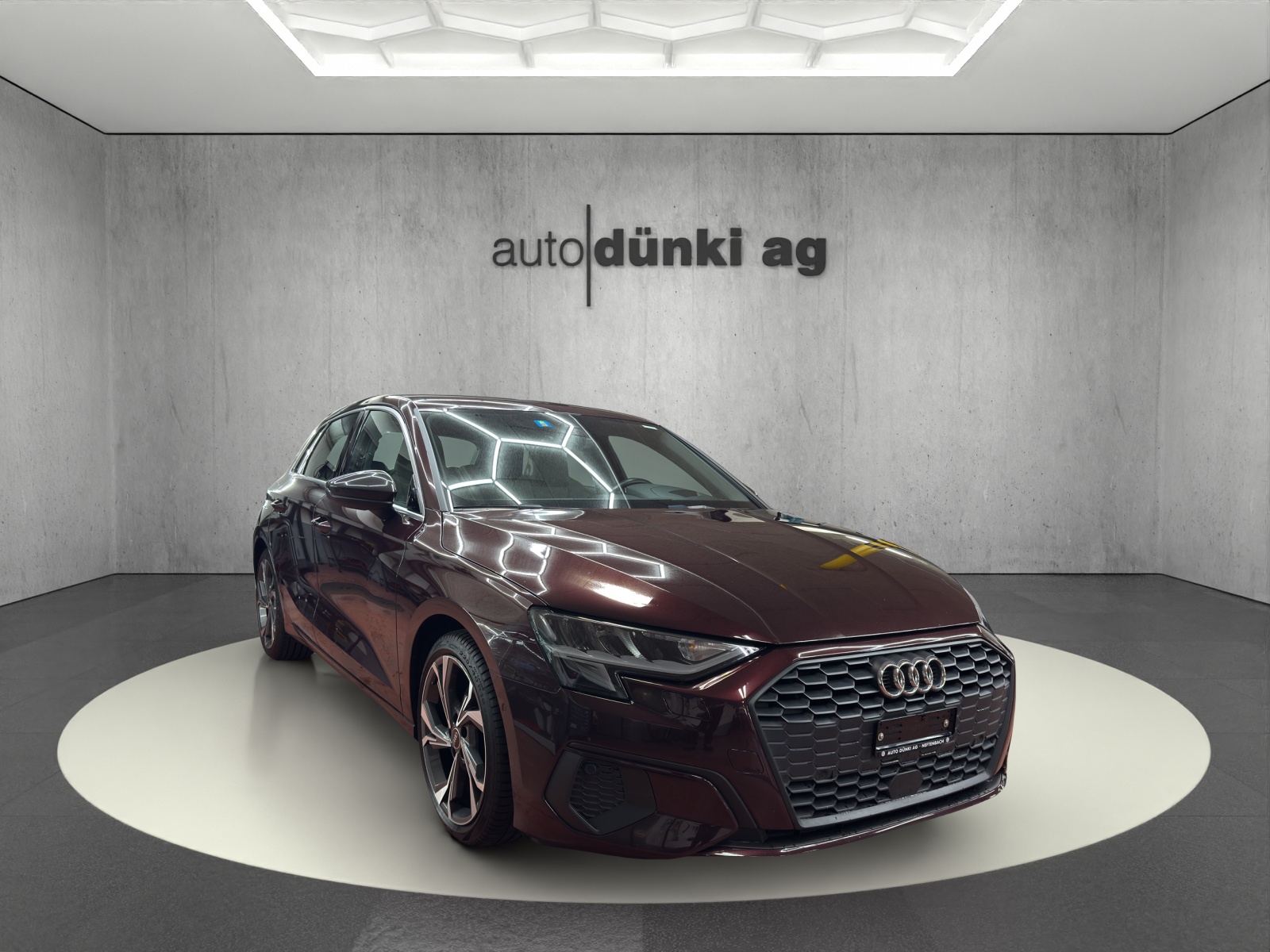 AUDI A3 Sportback 35 TFSI Attraction-image-5