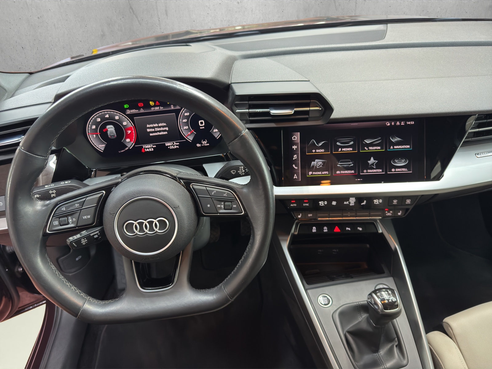 AUDI A3 Sportback 35 TFSI Attraction-image-8