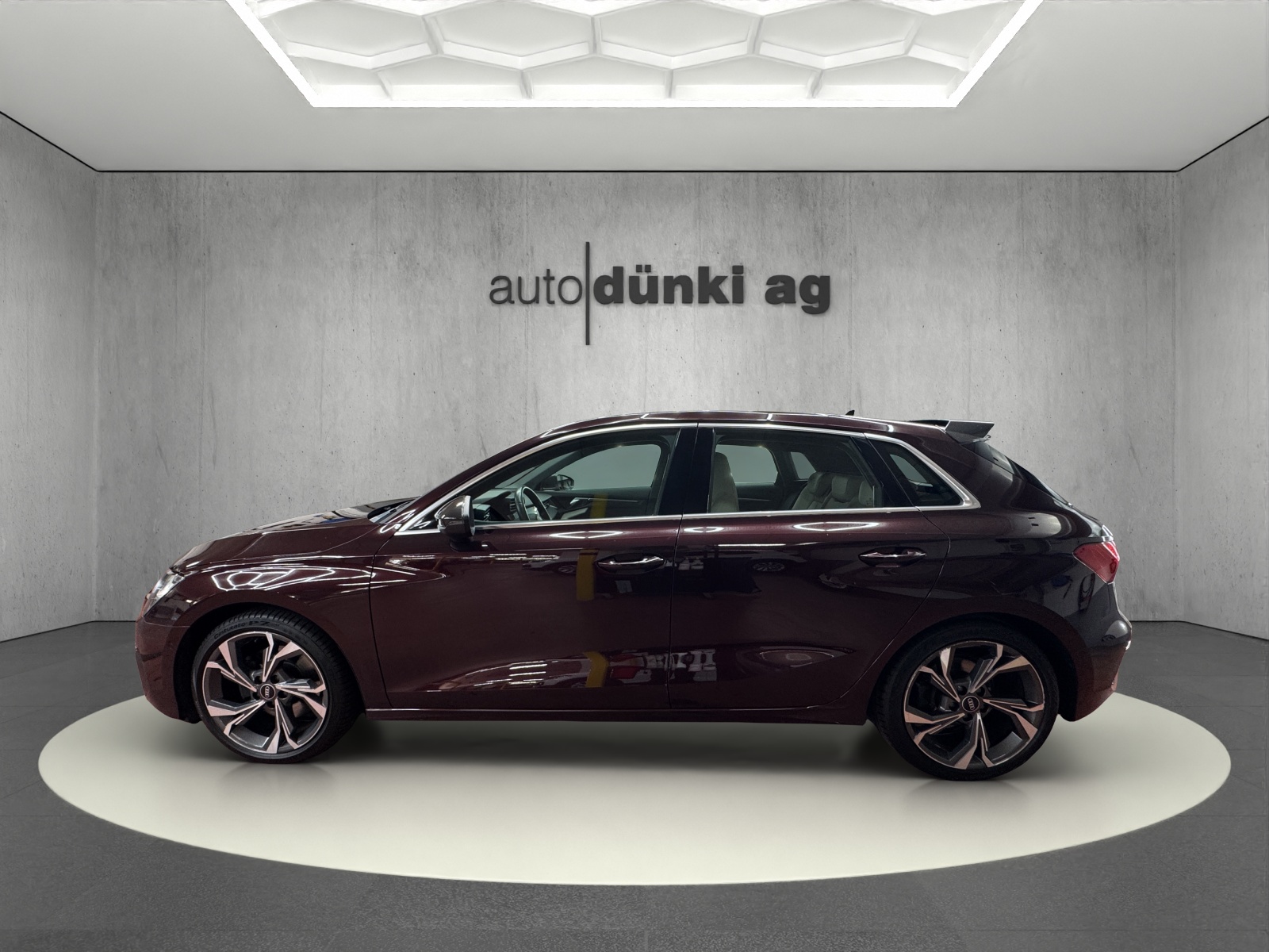AUDI A3 Sportback 35 TFSI Attraction-image-1