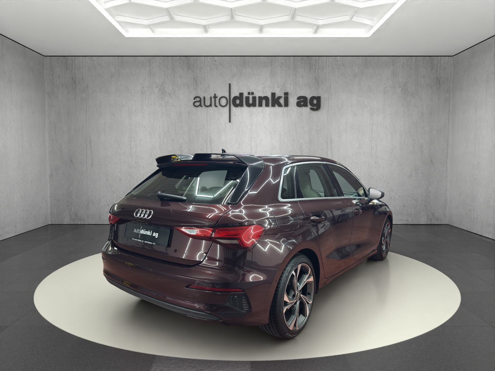 AUDI A3 Sportback 35 TFSI Attraction-image-3