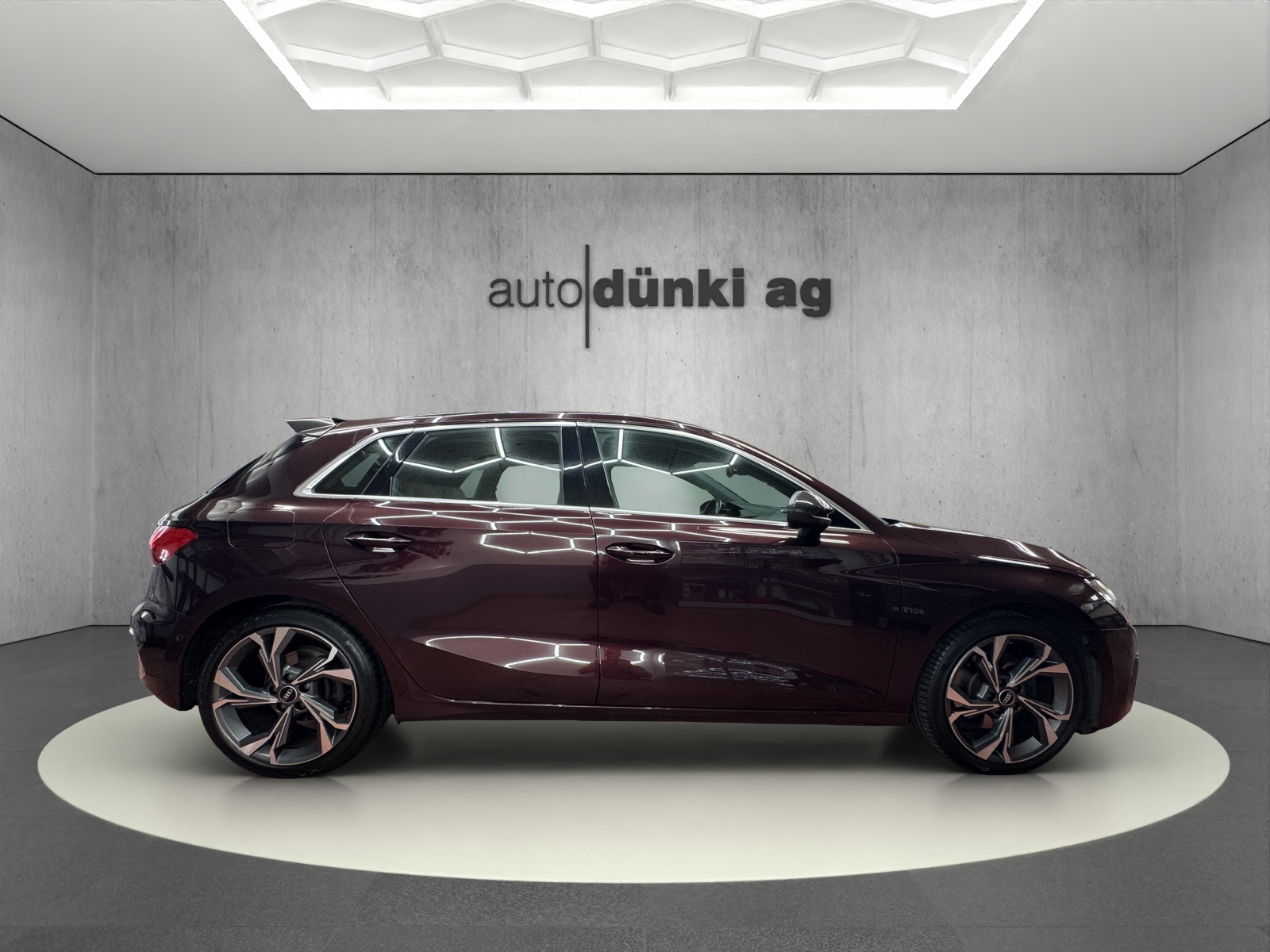 AUDI A3 Sportback 35 TFSI Attraction-image-4