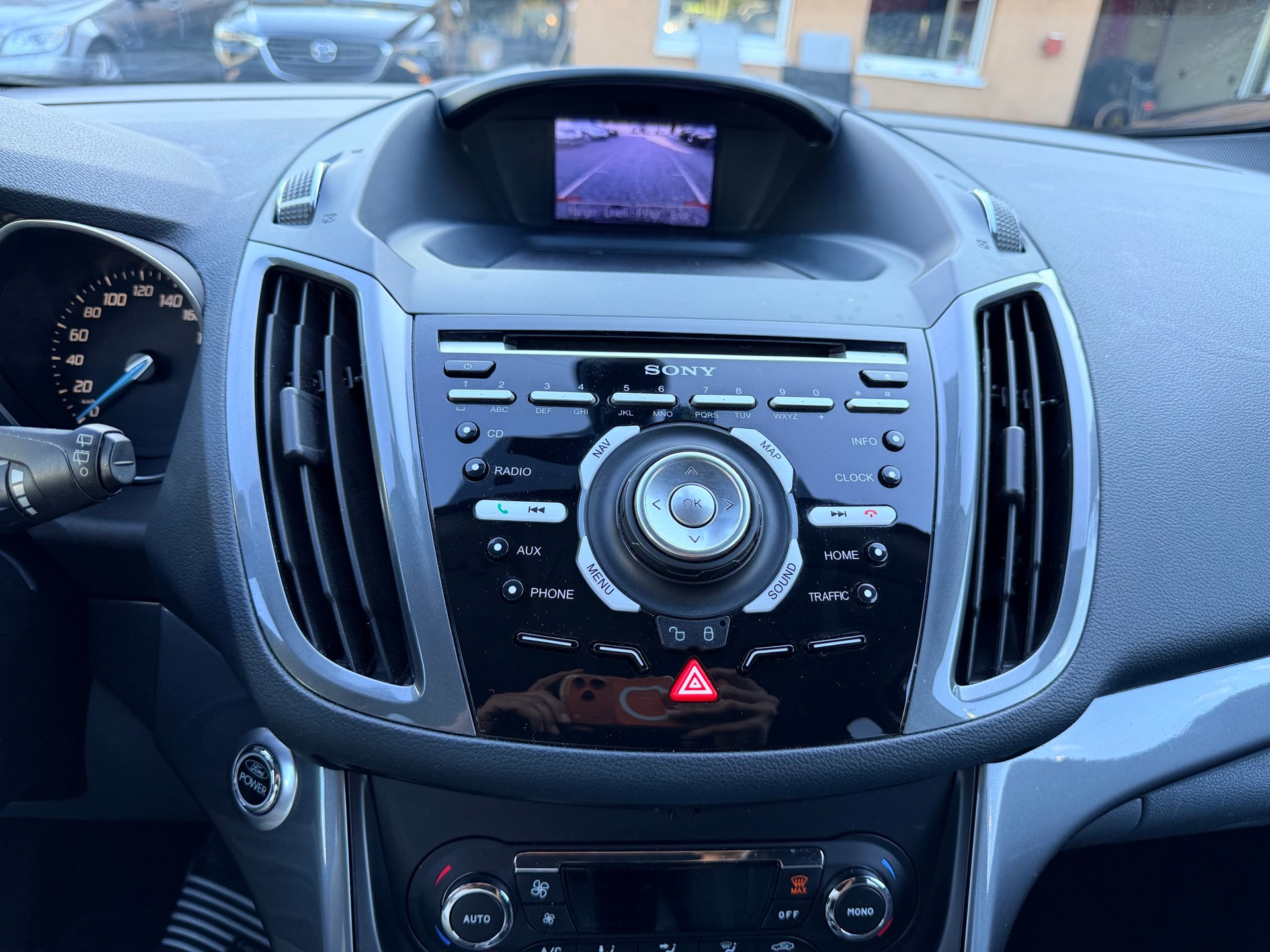 FORD C-Max 2.0 TDCi Carving PowerShift-image-10