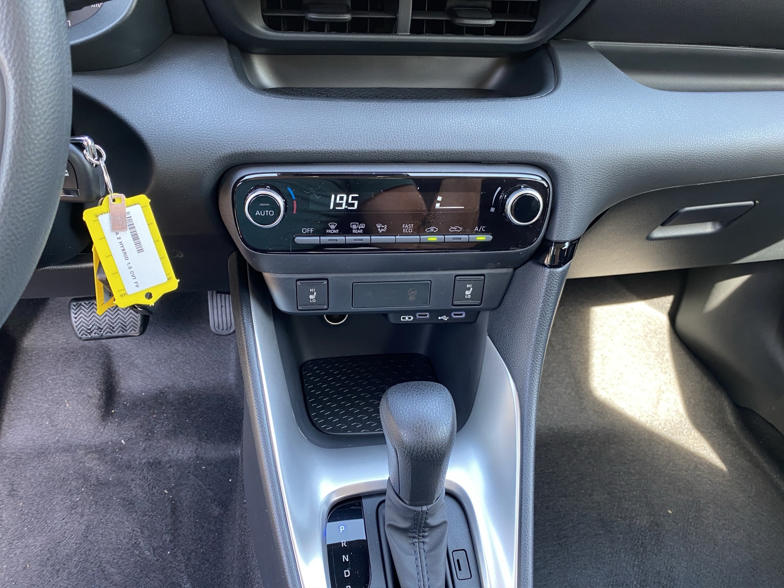 MAZDA 2 Hybrid Prime-line-image-13