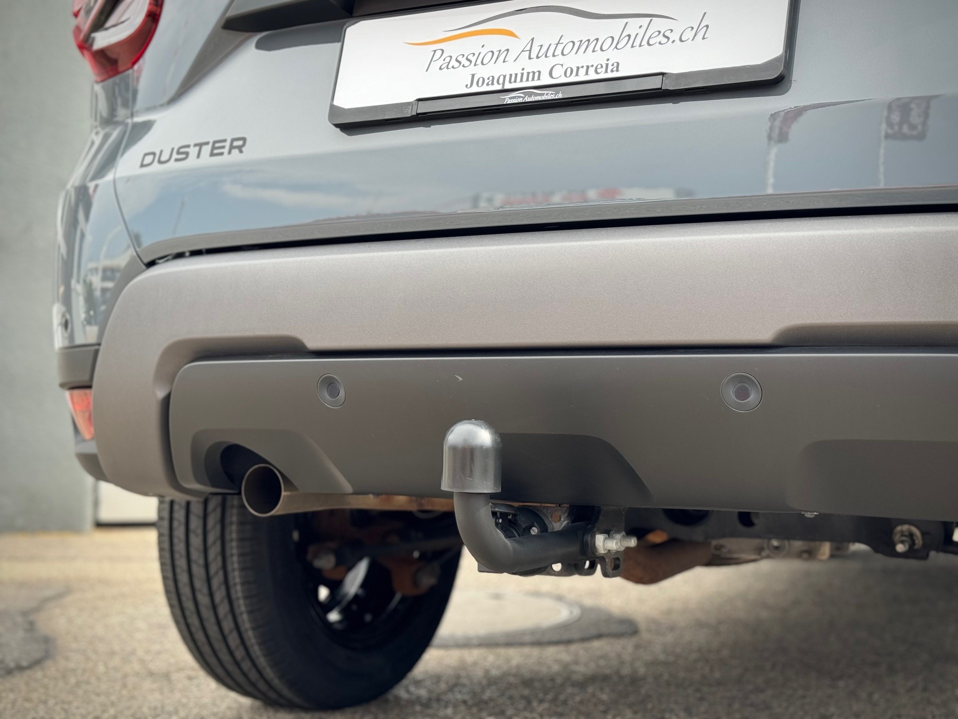 DACIA Duster TCe 150 Expression 4x4 - Véhicule Suisse (CH)-image-6