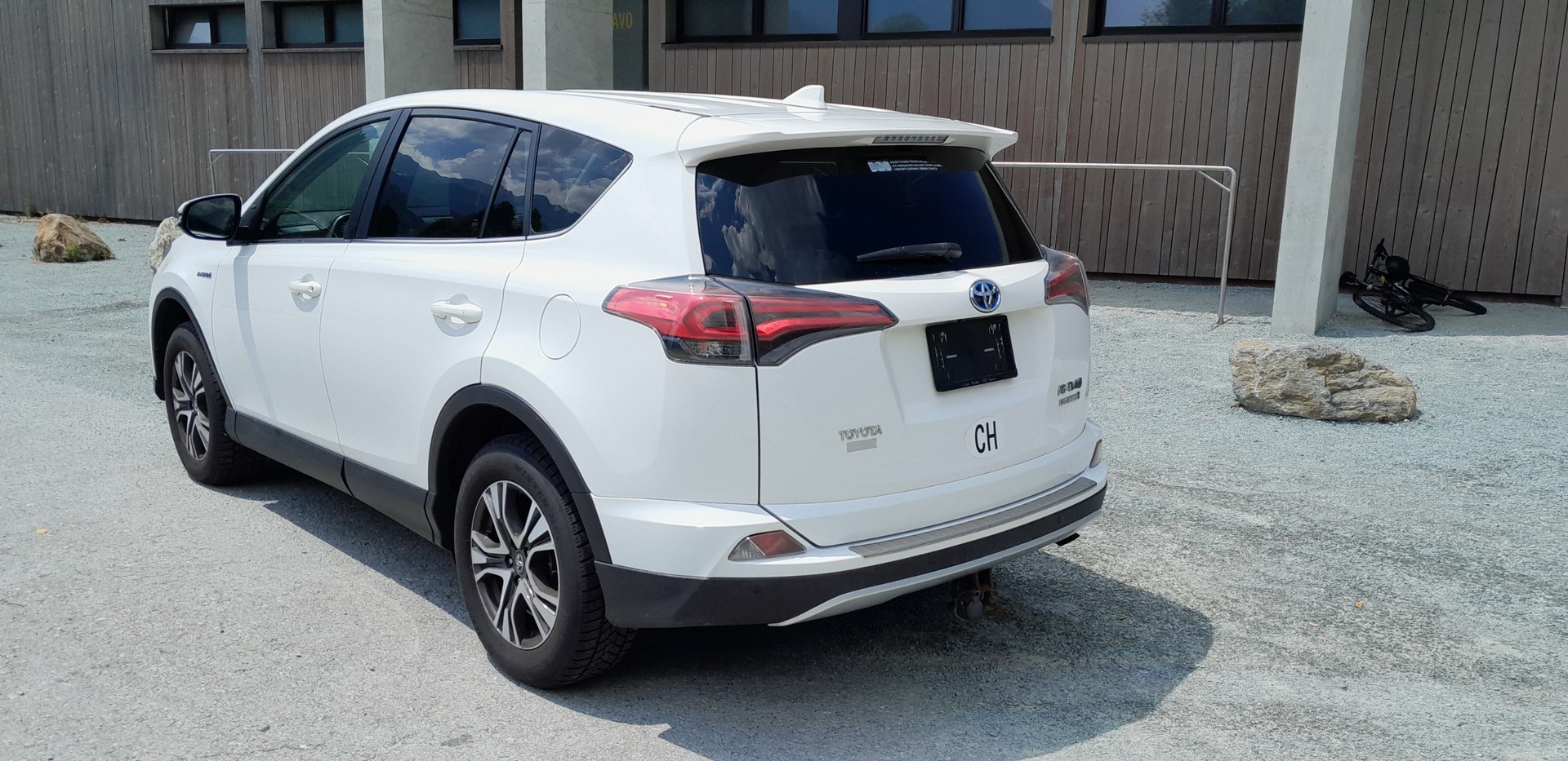 TOYOTA RAV-4 2.5 HSD Sol Premium e-CVT-image-6