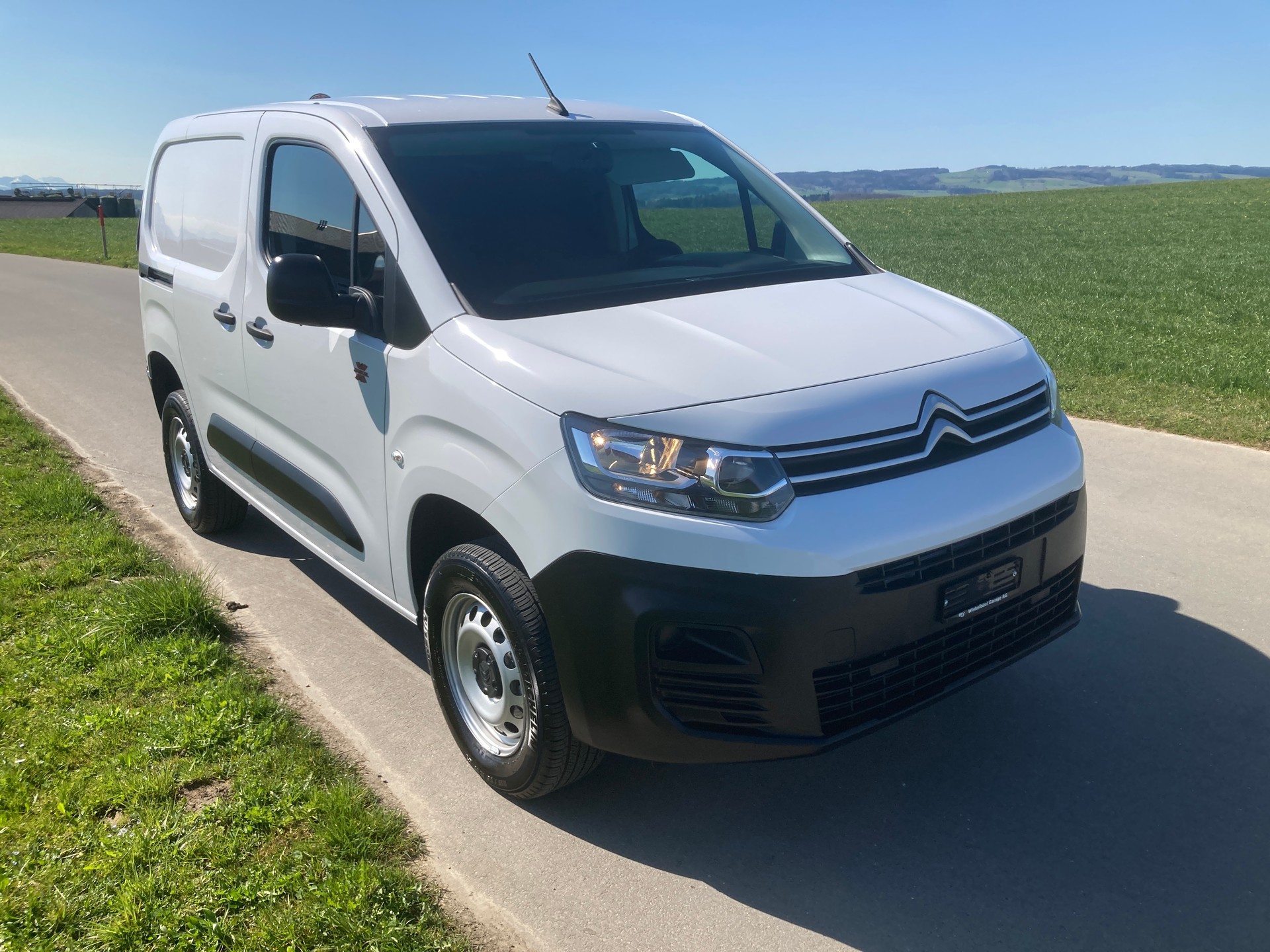 CITROEN Berlingo Van 1.5 Blue HDi 130 s/s 4x4-image-1