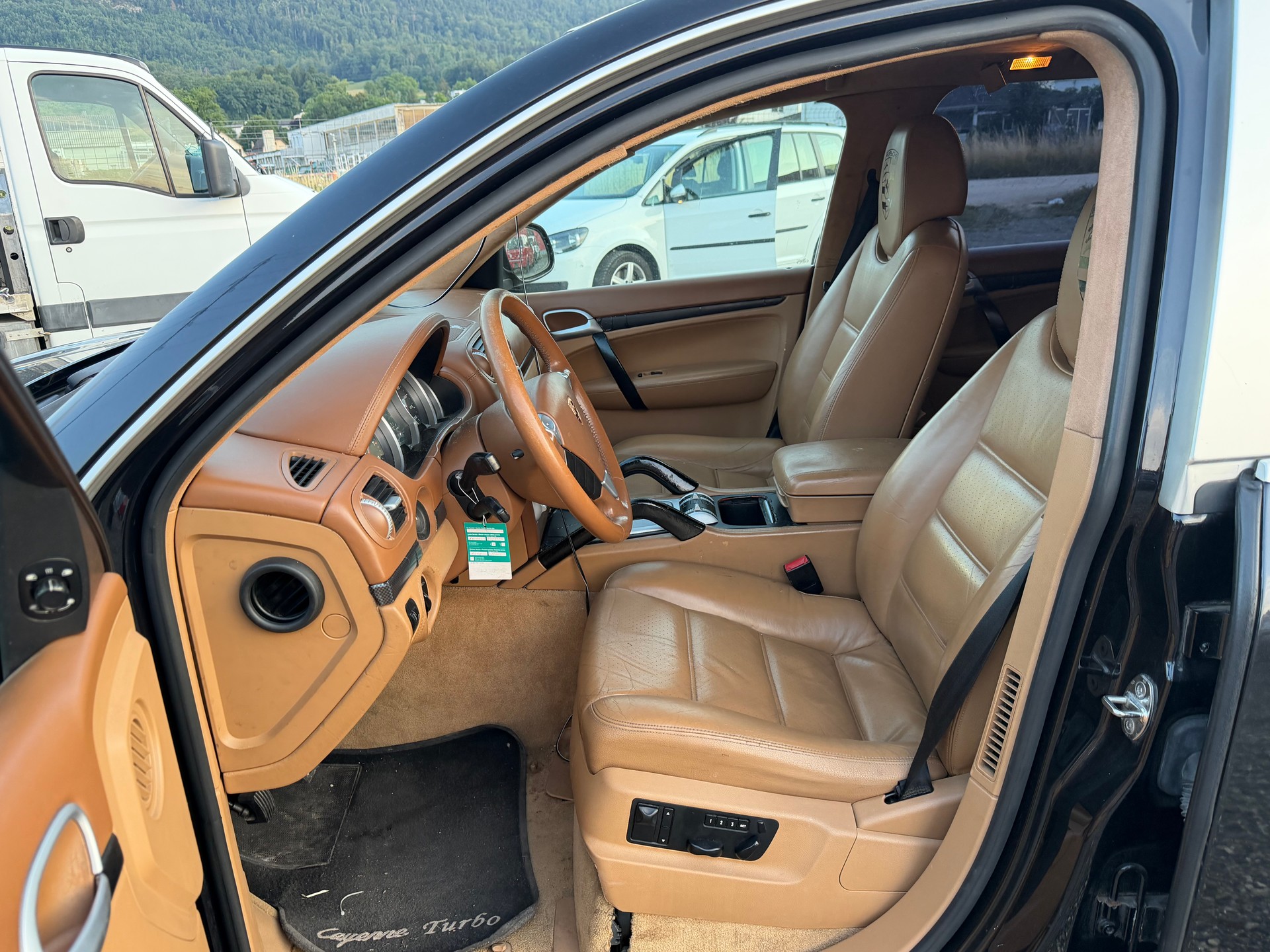 PORSCHE Cayenne Turbo-image-6