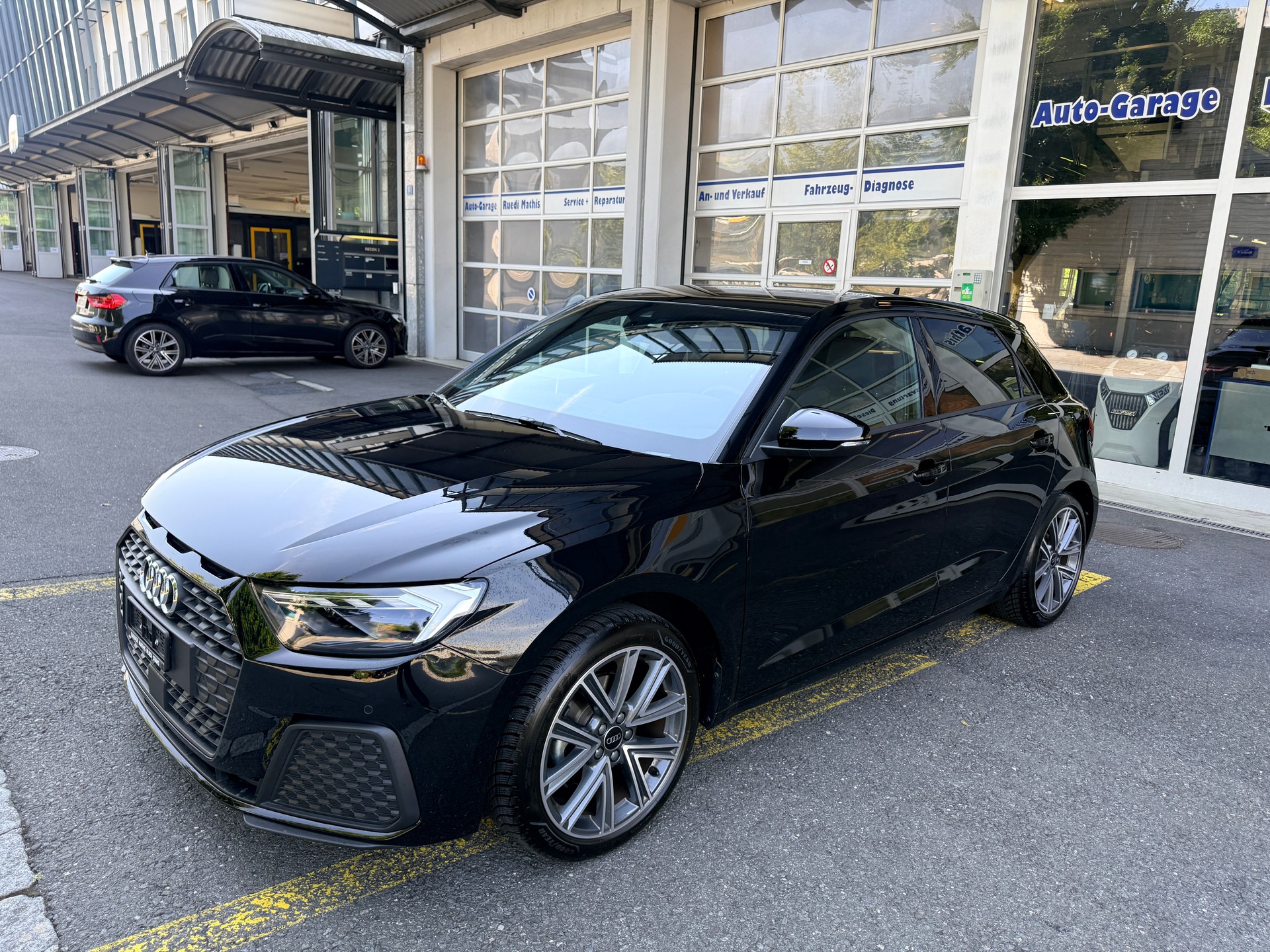 AUDI A1 Sportback 30 TFSI Attraction S-tronic 116 PS S-Line-image-0