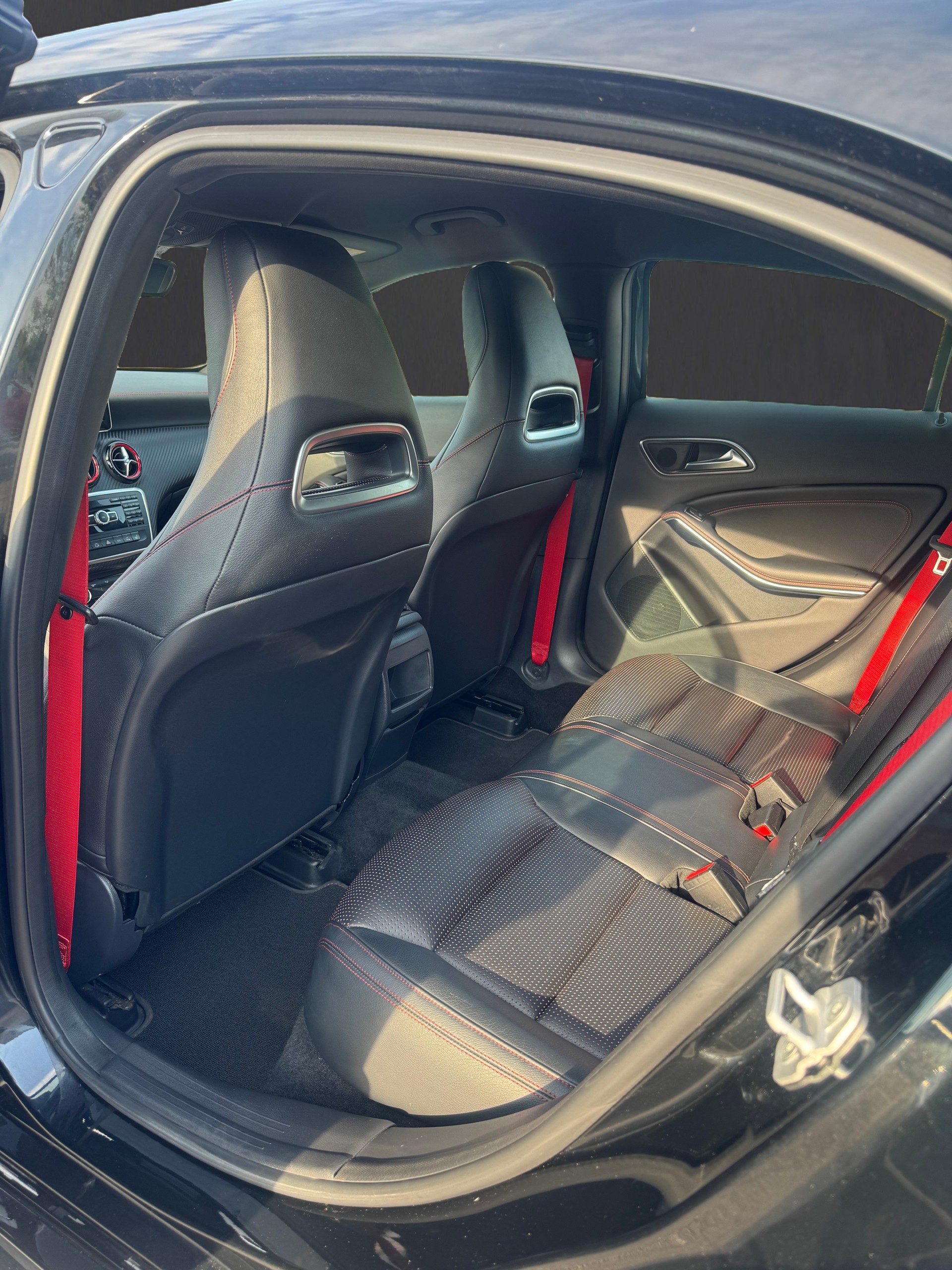 MERCEDES-BENZ A 250 Sport 7G-DCT-image-9