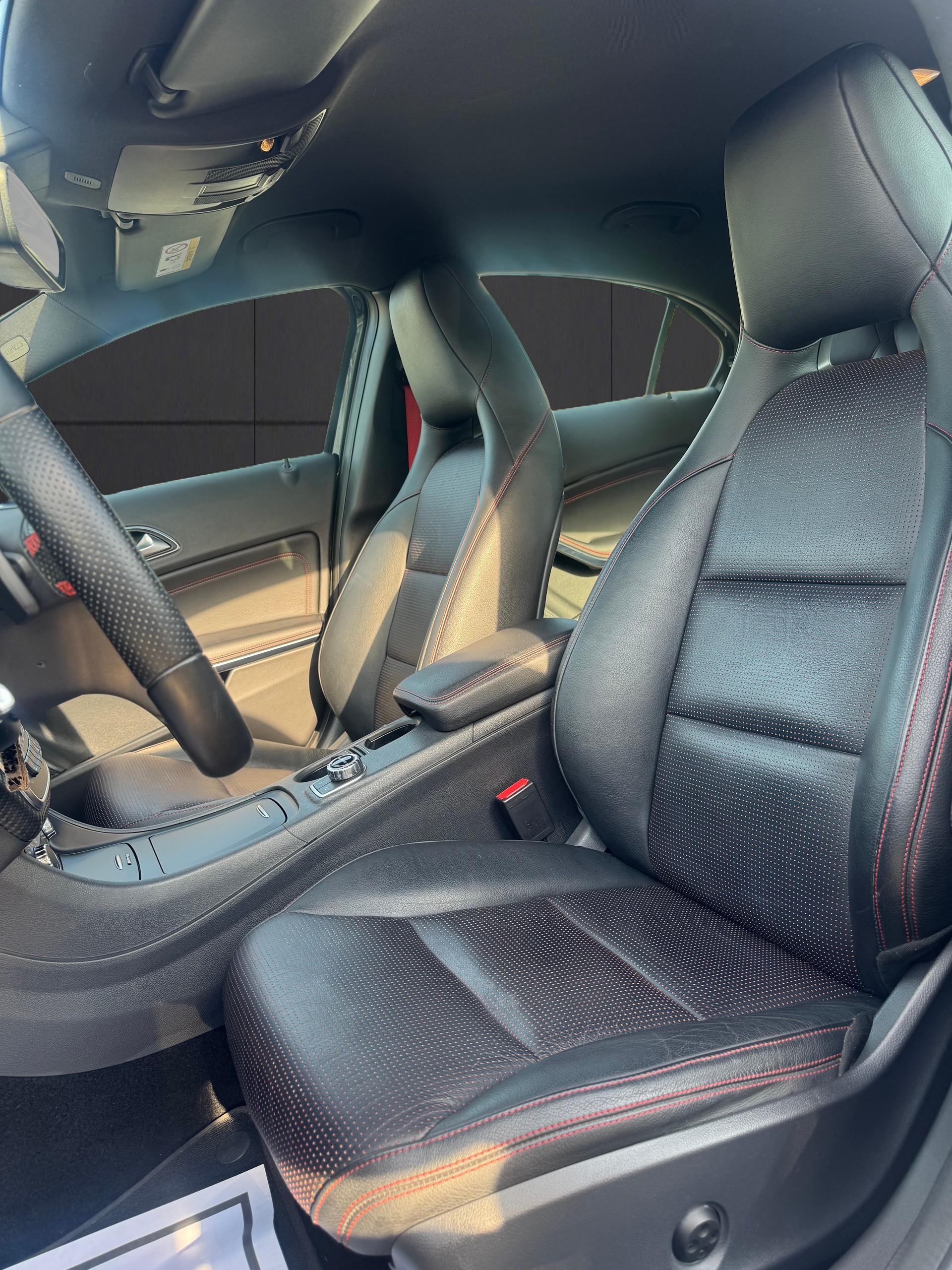 MERCEDES-BENZ A 250 Sport 7G-DCT-image-8