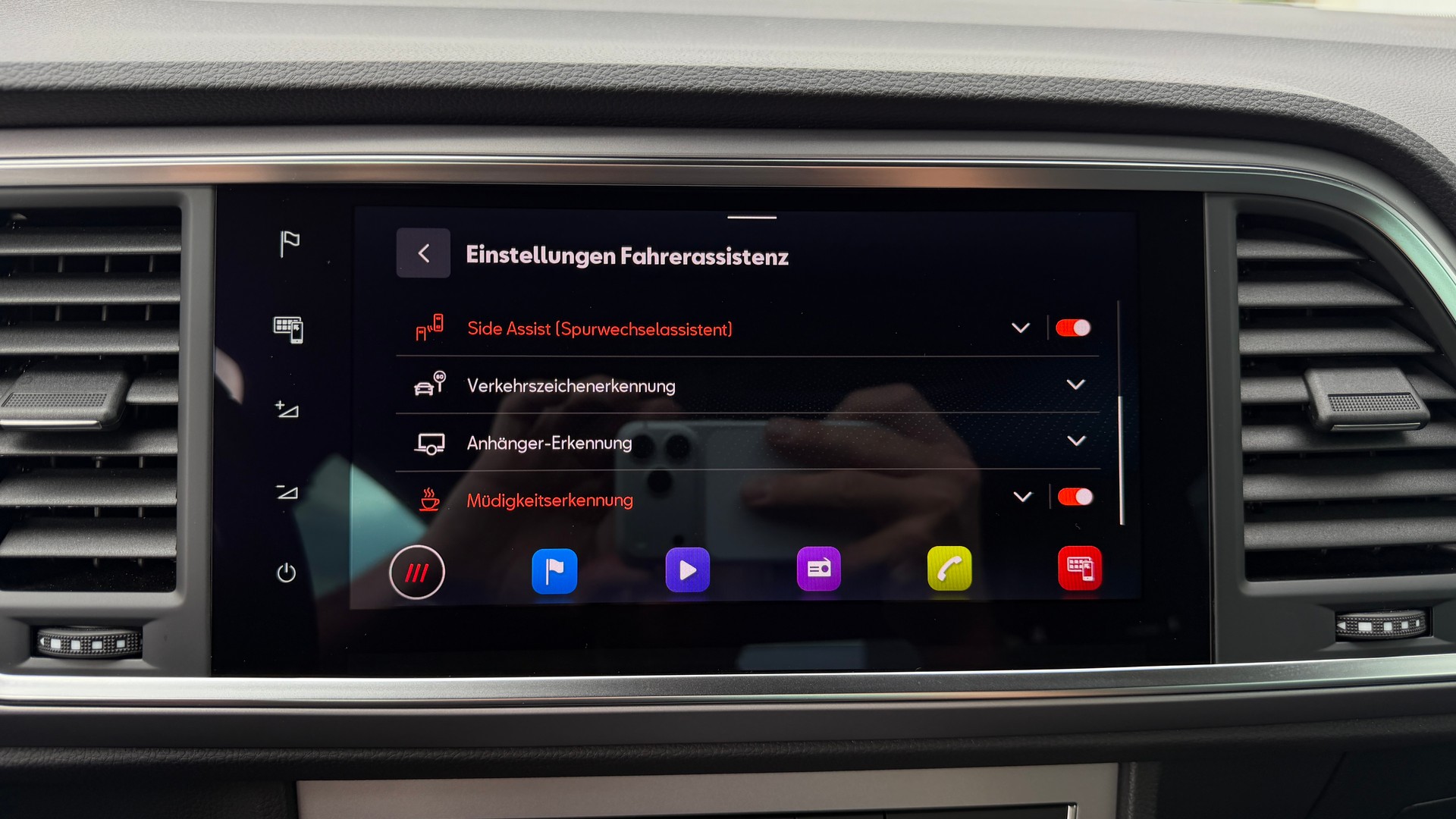 SEAT Ateca 1.5 TSI EVO Hola FR DSG / 8-Fach mit Alufelgen, Anhängerkupplung-image-20