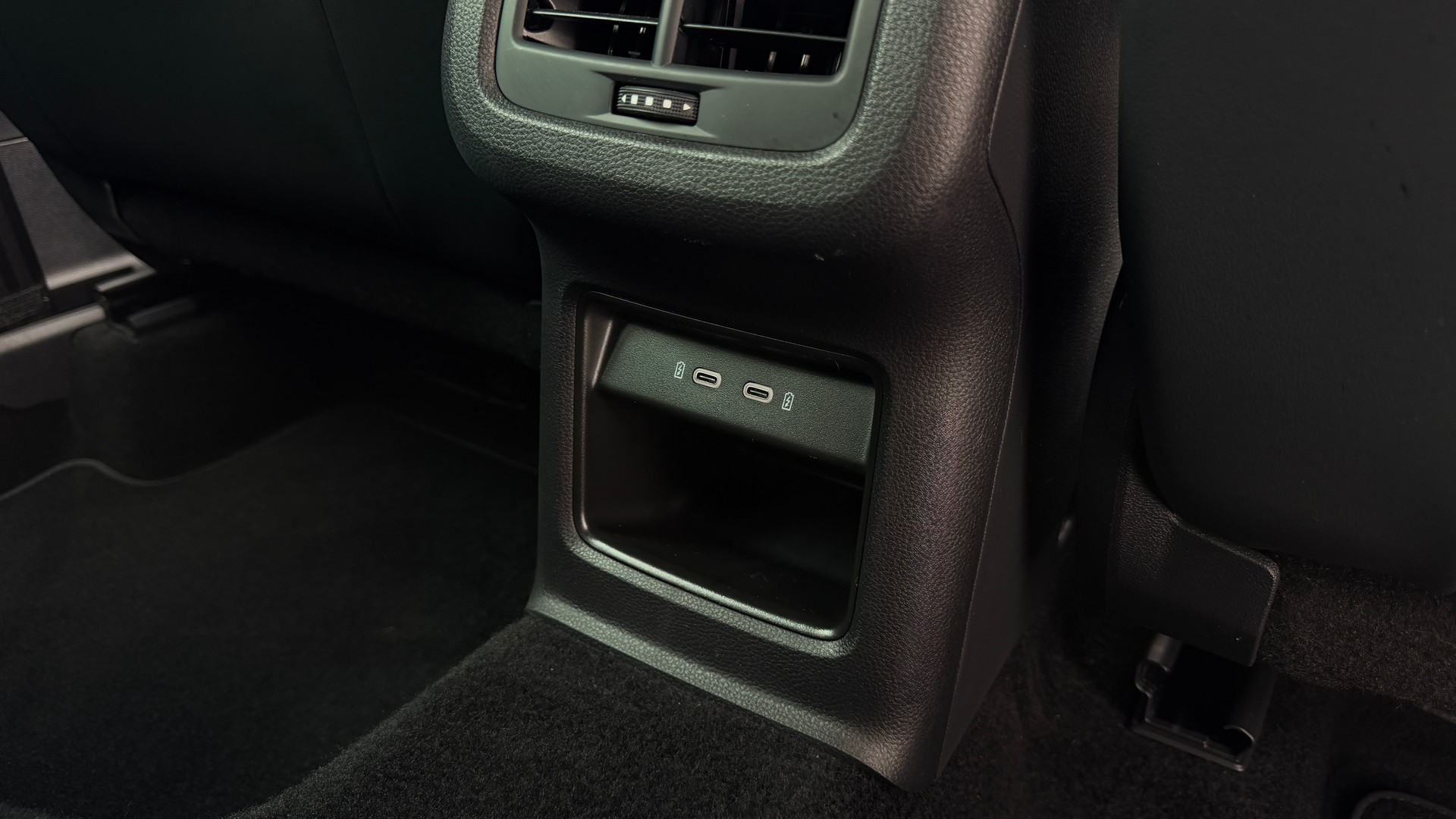 SEAT Ateca 1.5 TSI EVO Hola FR DSG / 8-Fach mit Alufelgen, Anhängerkupplung-image-27