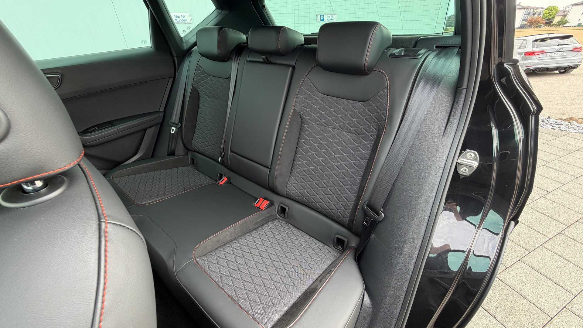 SEAT Ateca 1.5 TSI EVO Hola FR DSG / 8-Fach mit Alufelgen, Anhängerkupplung-image-25