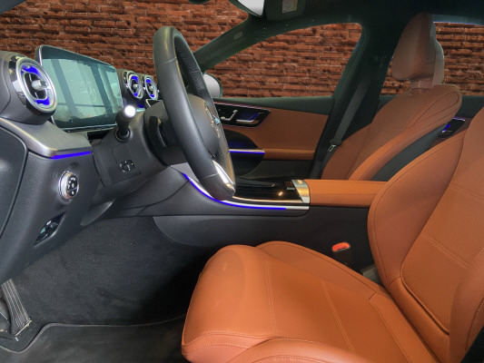 MERCEDES-BENZ C 200 4 Matic-image-10
