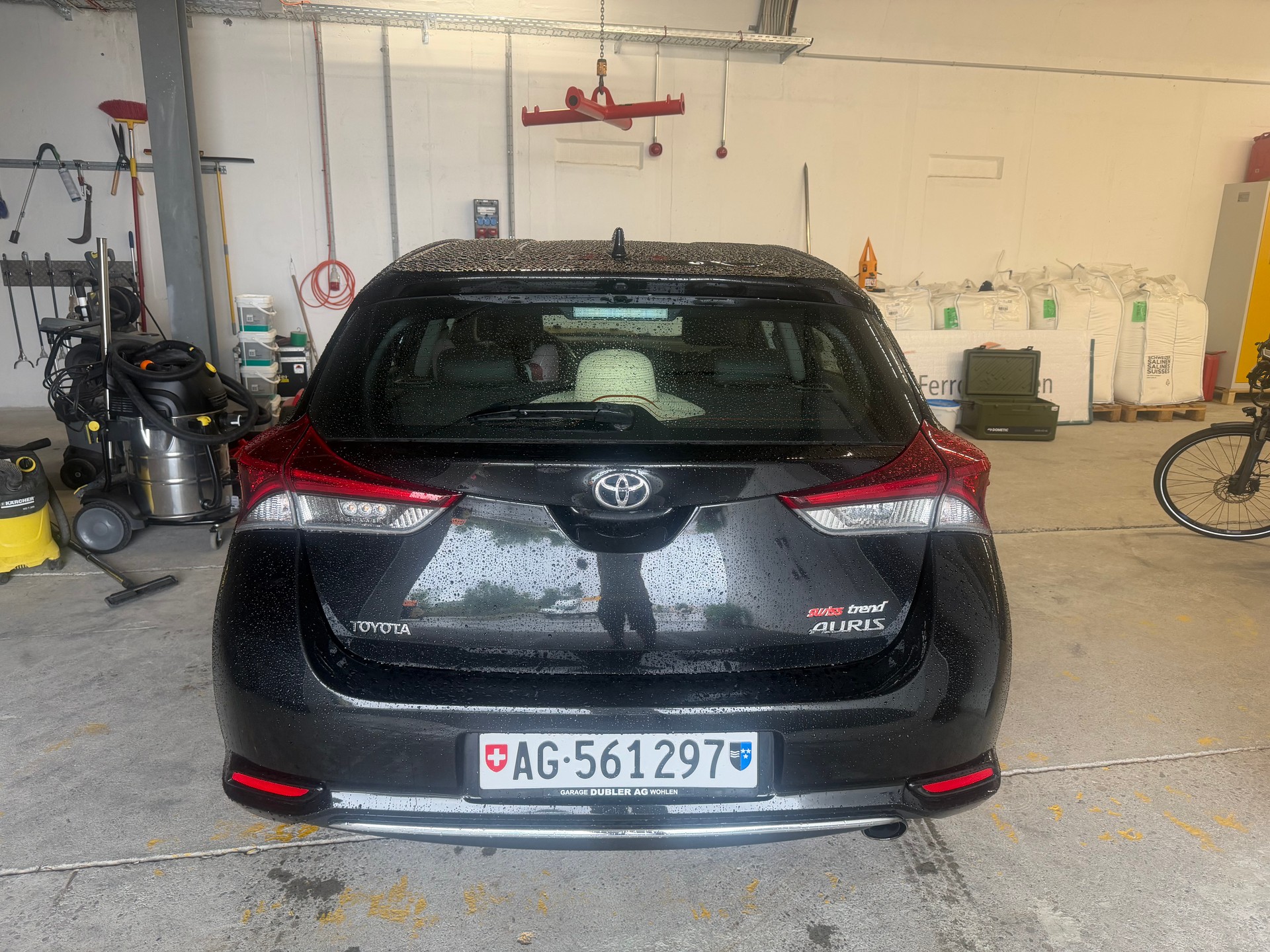 TOYOTA 1.2 T Swiss Trend-image-1