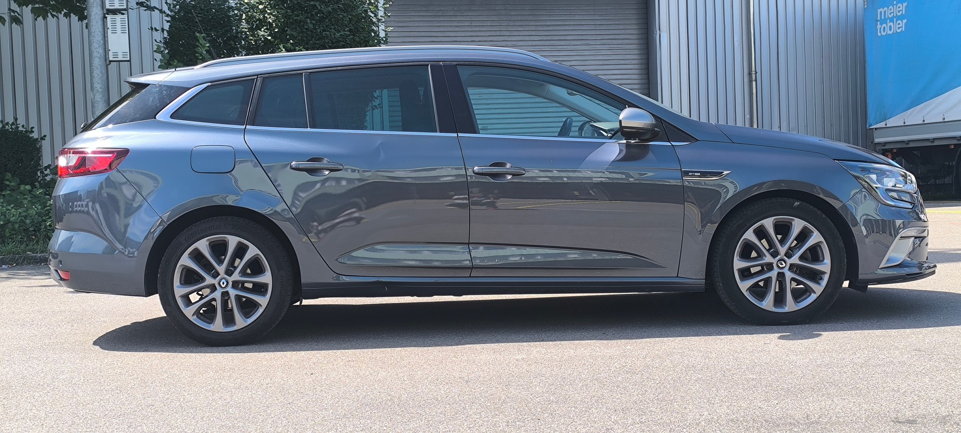 RENAULT Mégane Grandtour 1.5 dCi GT Line EDC-image-3
