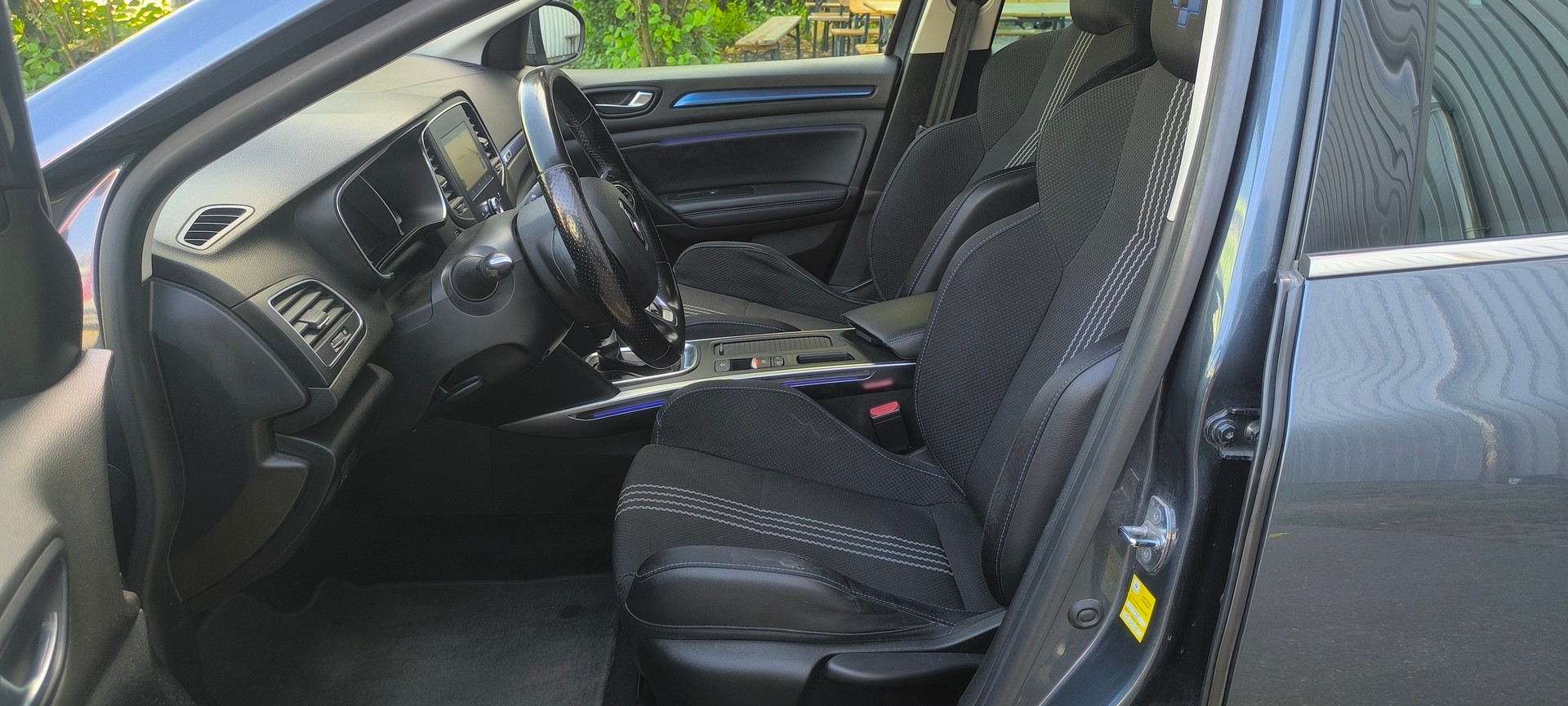 RENAULT Mégane Grandtour 1.5 dCi GT Line EDC-image-11