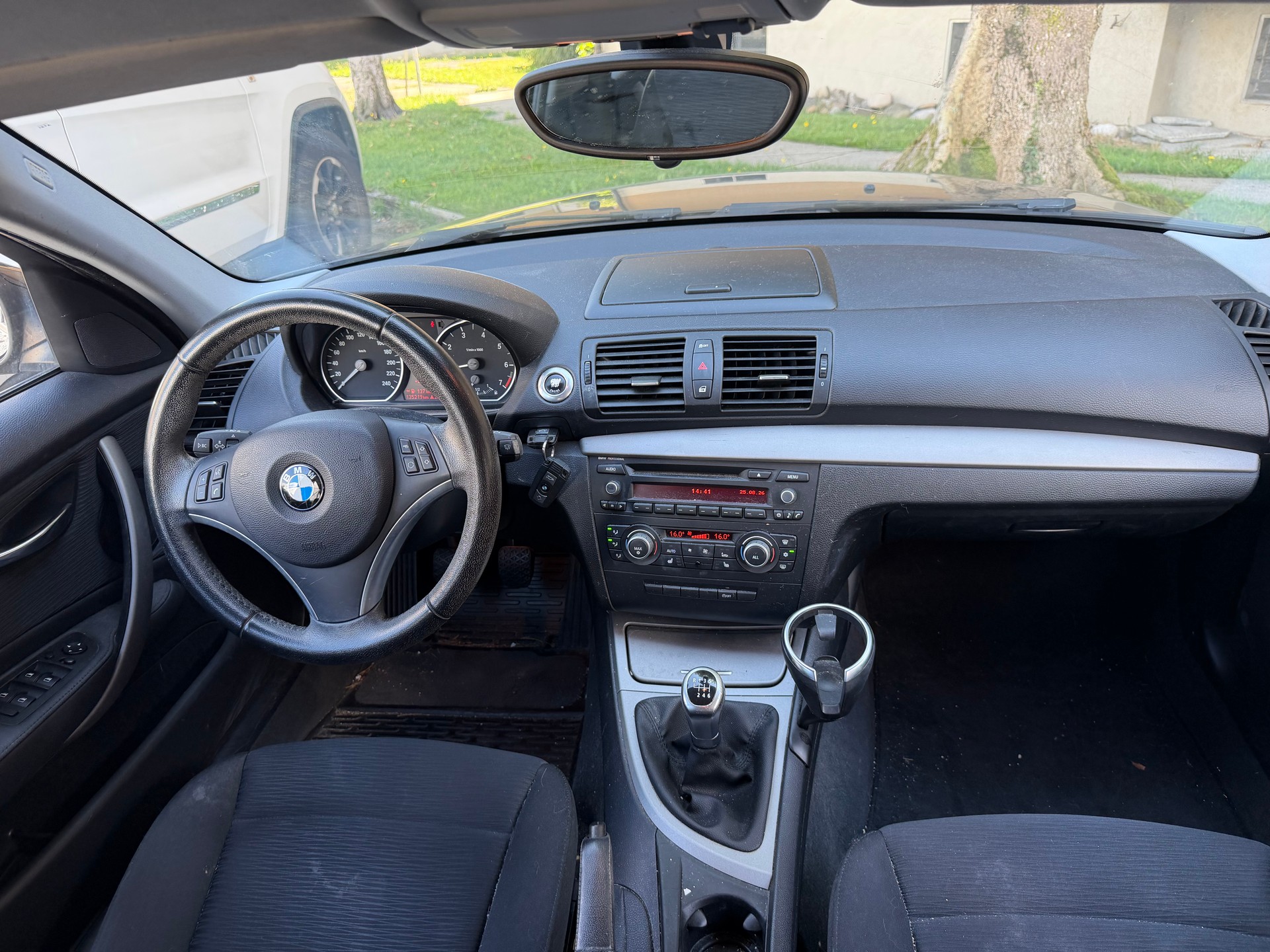 BMW 116i Dynamic Edition-image-9