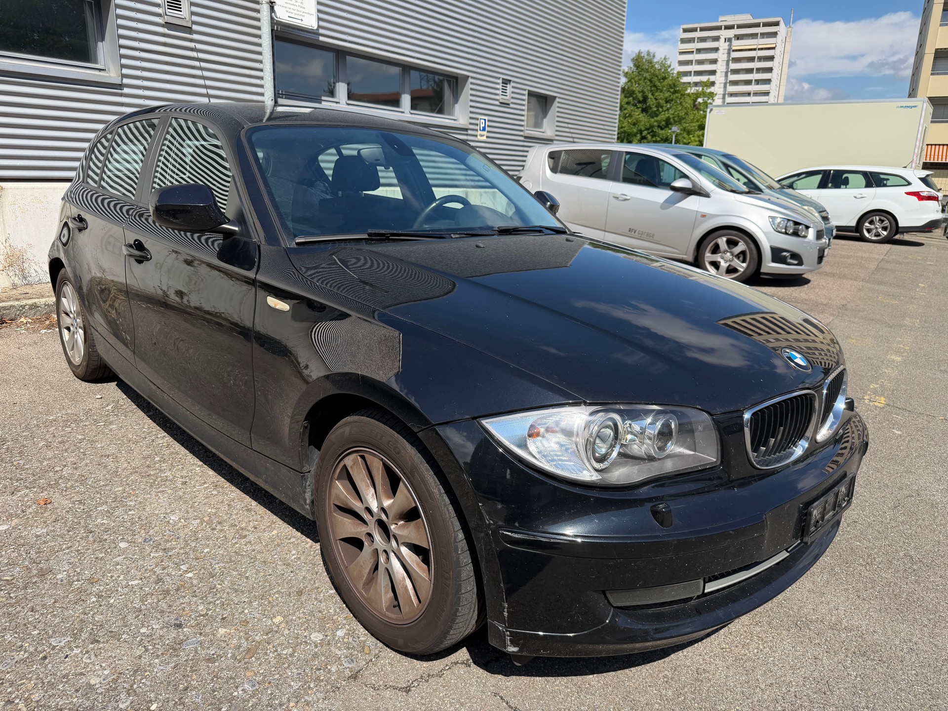 BMW 116i Dynamic Edition-image-4