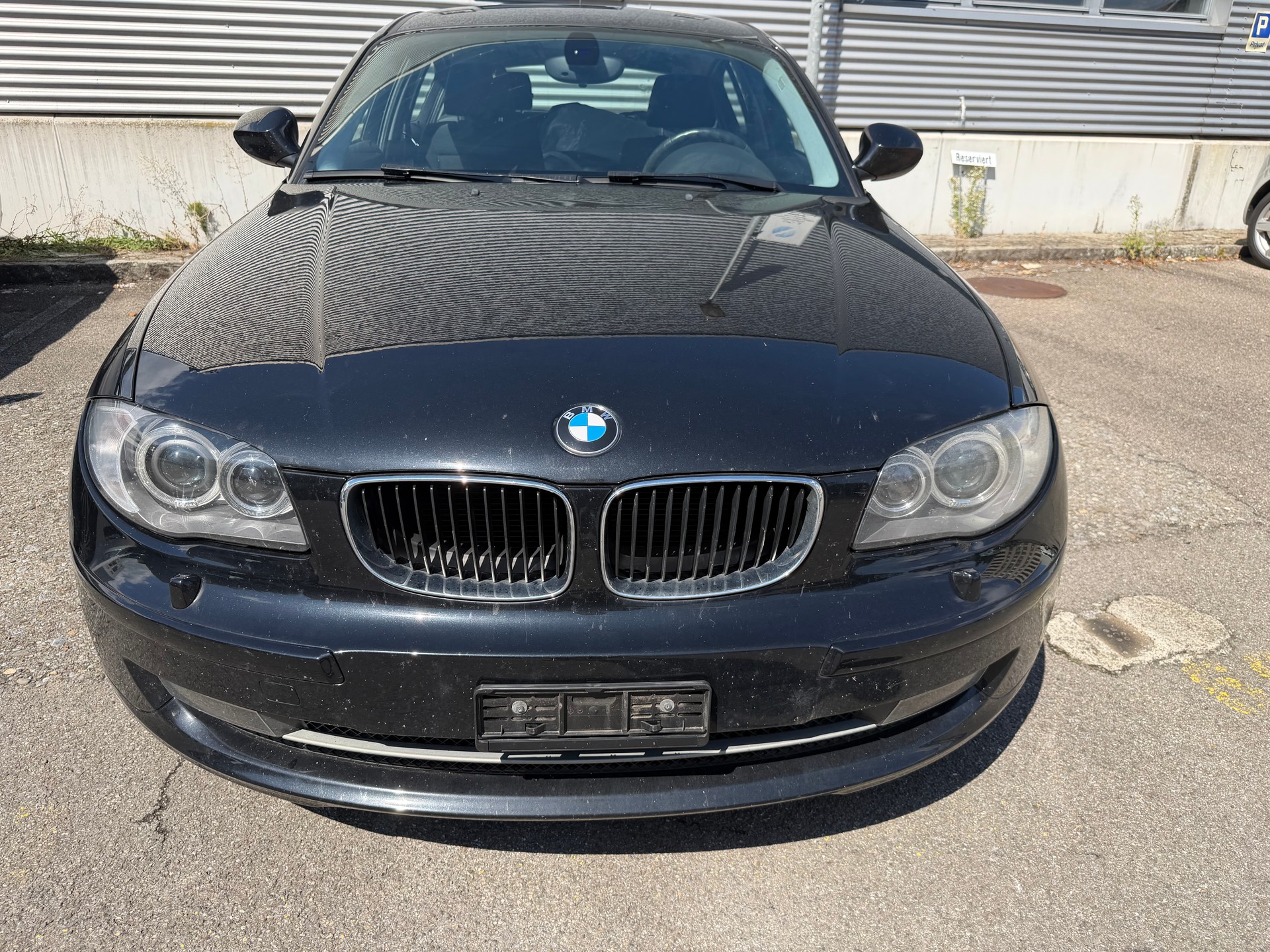 BMW 116i Dynamic Edition-image-0