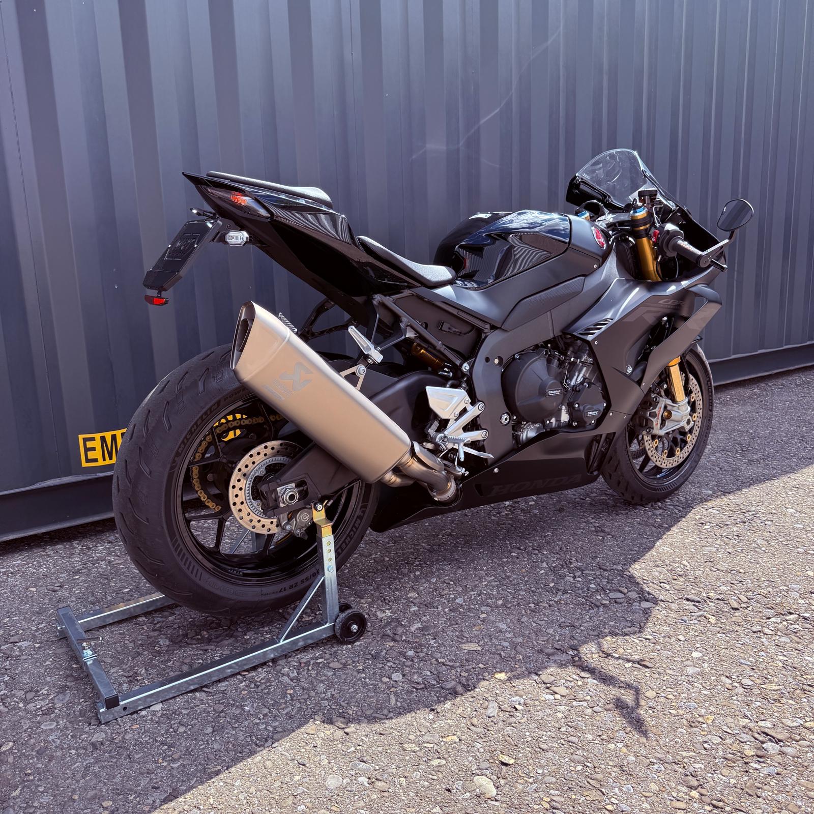 HONDA CBR 1000 RR-R SP-showroom-element-2