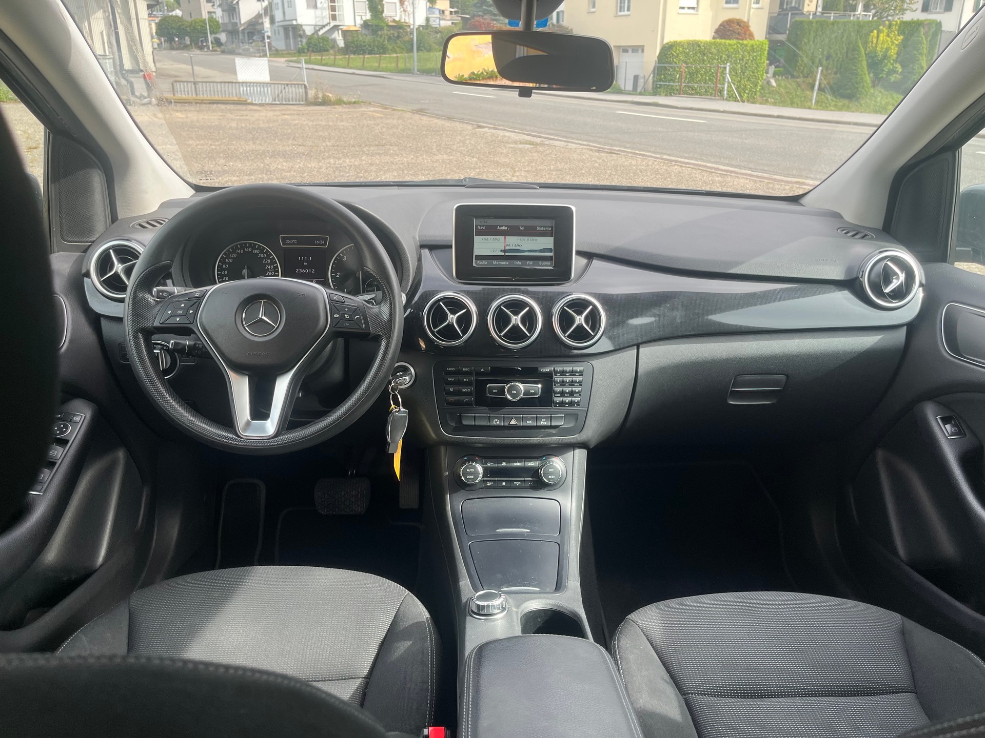 MERCEDES-BENZ B 200 CDI 7G-DCT-image-7