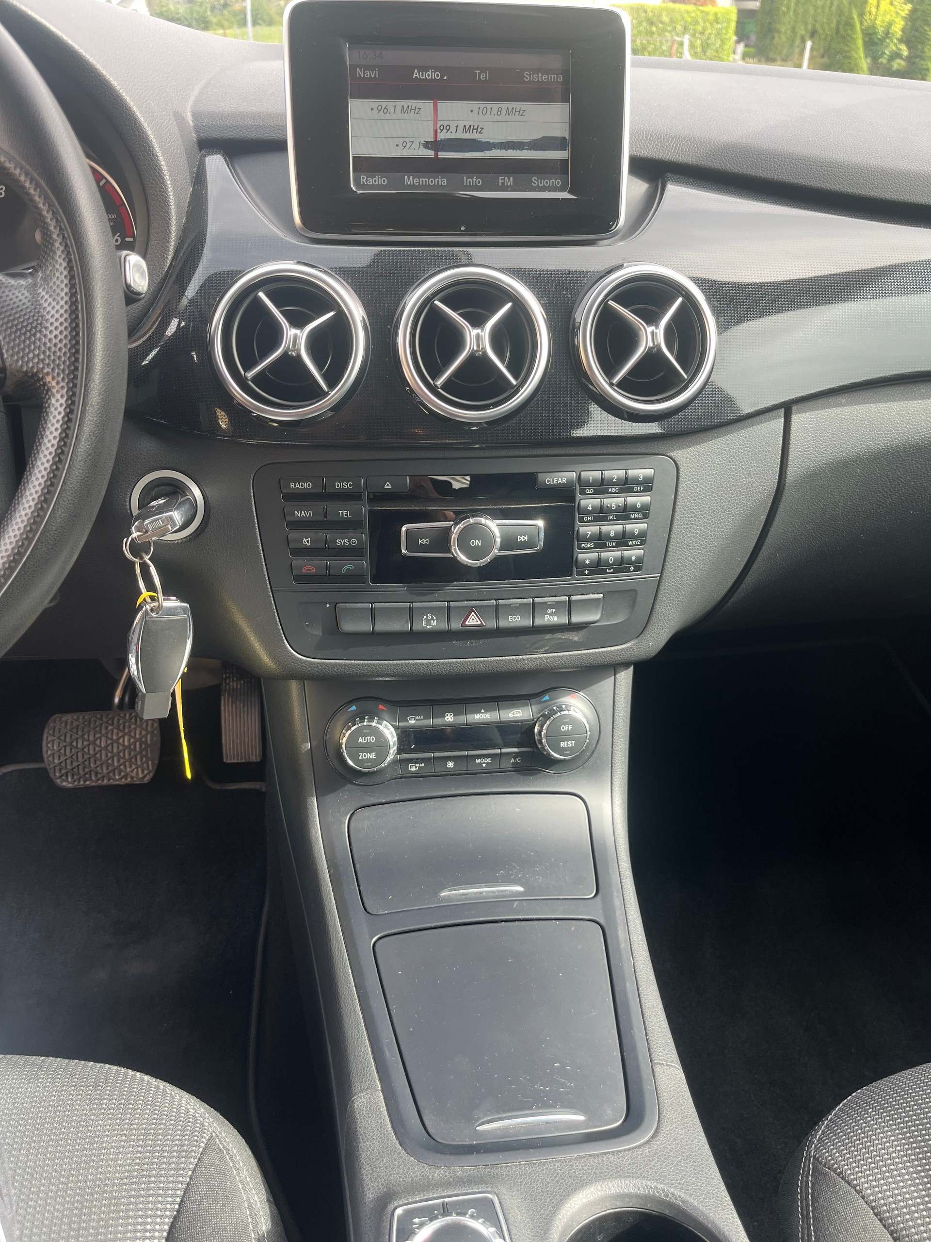 MERCEDES-BENZ B 200 CDI 7G-DCT-image-9