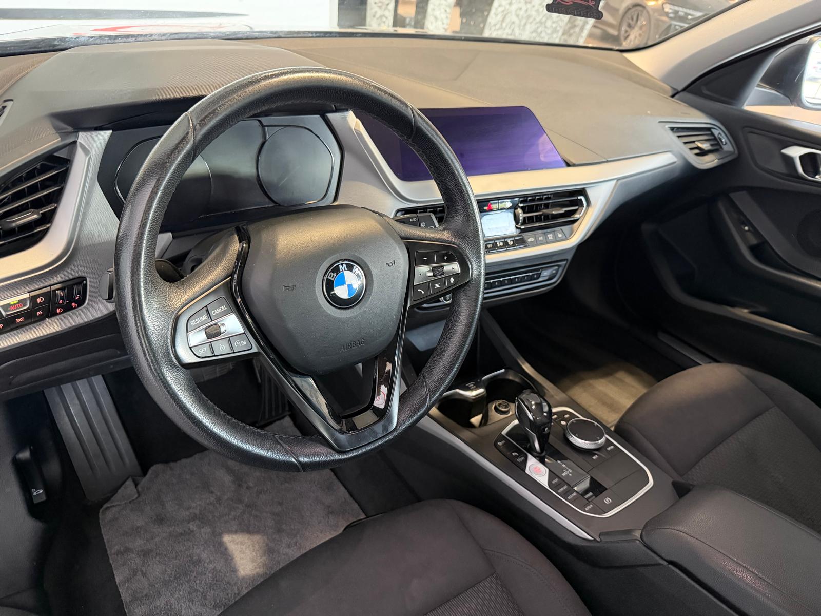 BMW 118i Steptronic Sport Line-image-8