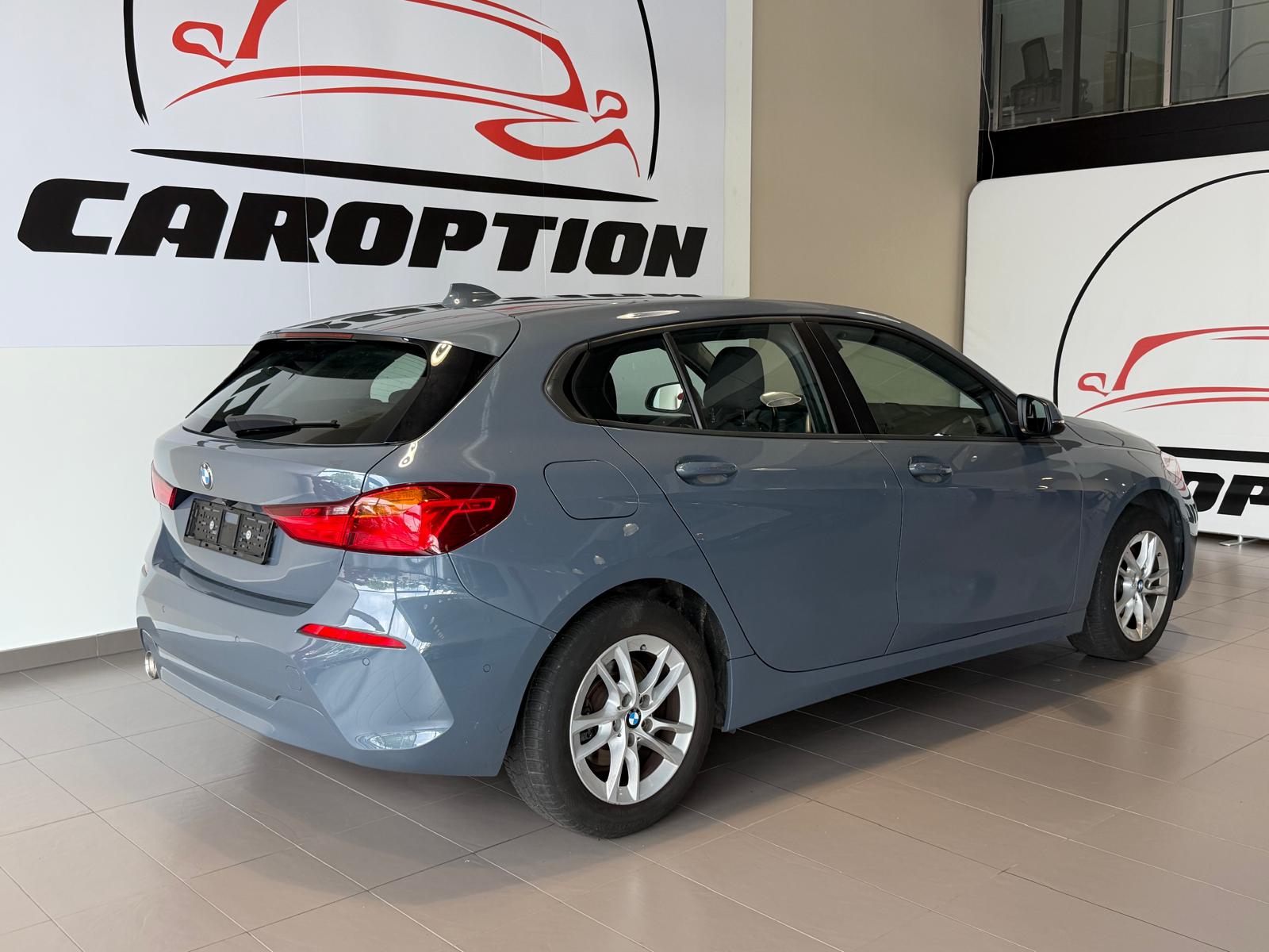 BMW 118i Steptronic Sport Line-image-5
