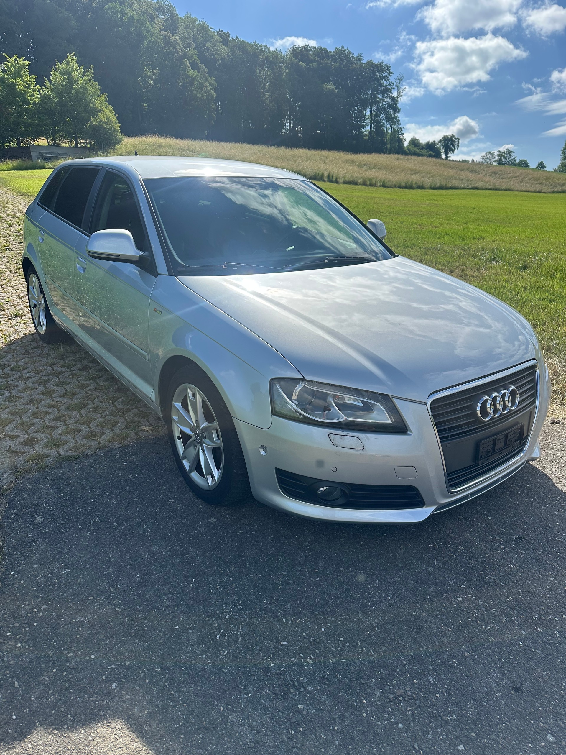 AUDI A3 Sportback 1.8 TFSI Ambiente S-tronic-image-1