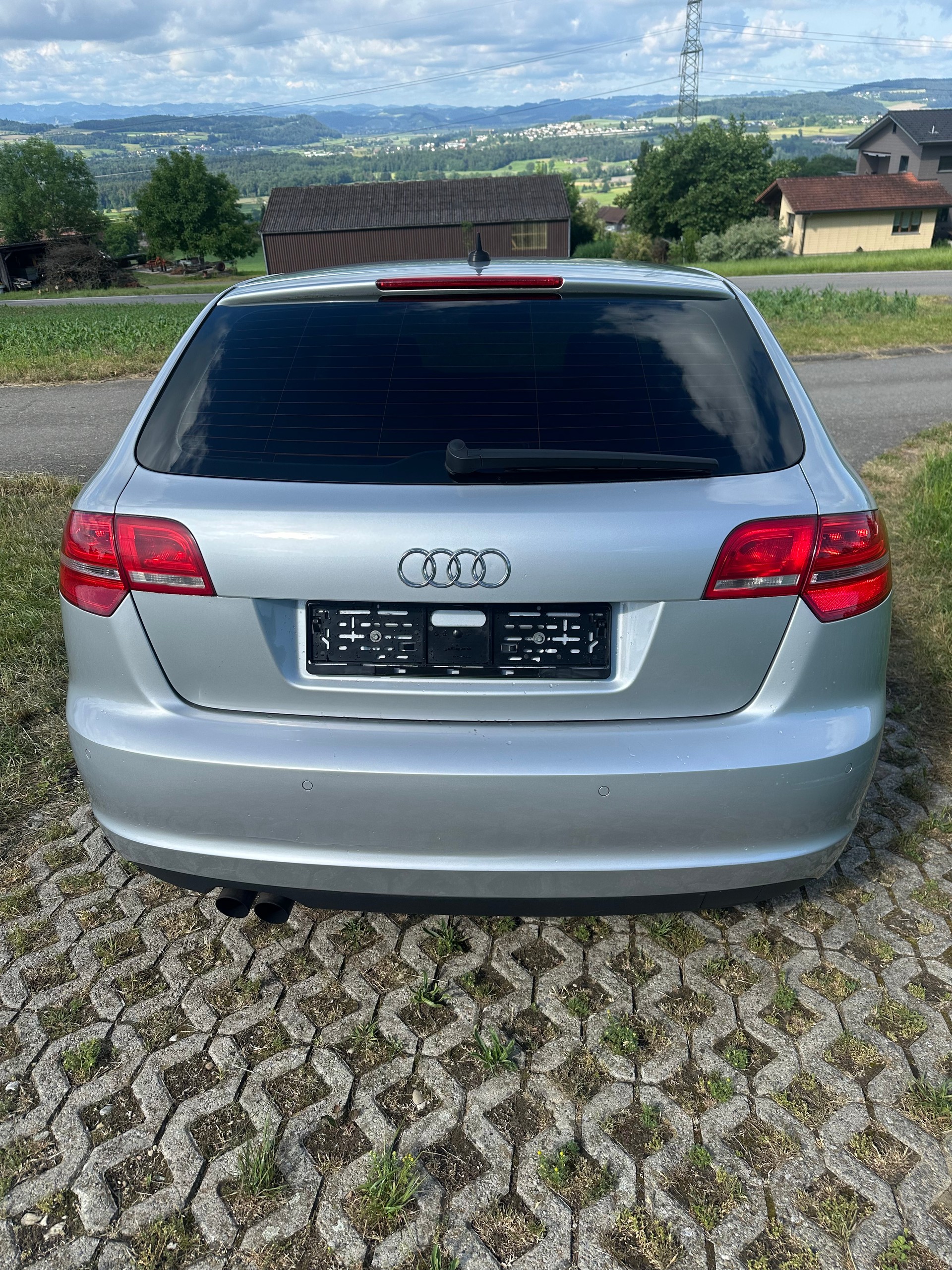 AUDI A3 Sportback 1.8 TFSI Ambiente S-tronic-image-3