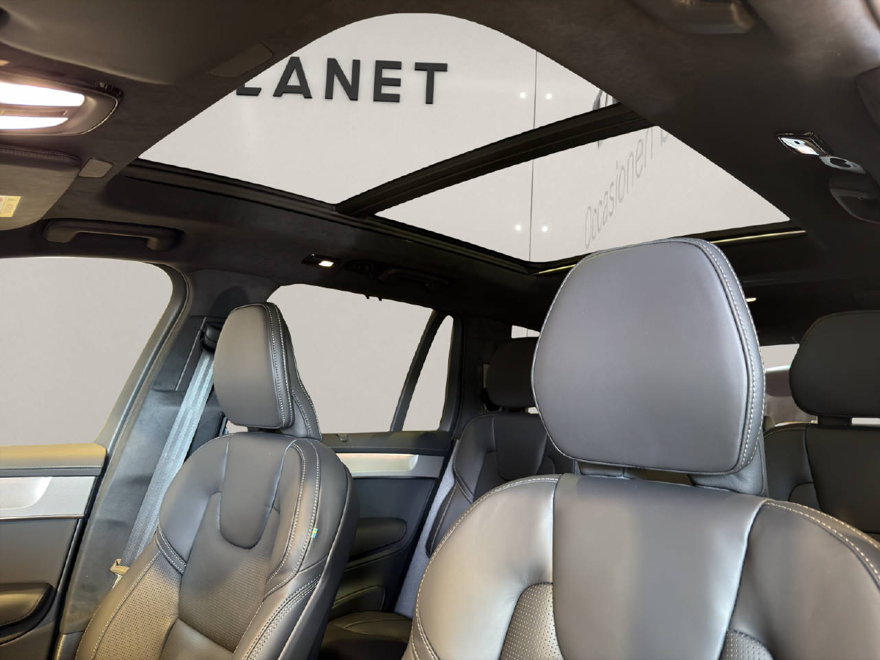 VOLVO XC90 2.0 T8 TE Black Edition eAWD-image-13