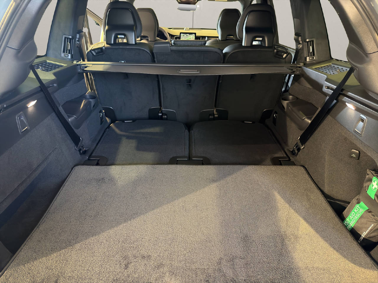 VOLVO XC90 2.0 T8 TE Black Edition eAWD-image-12