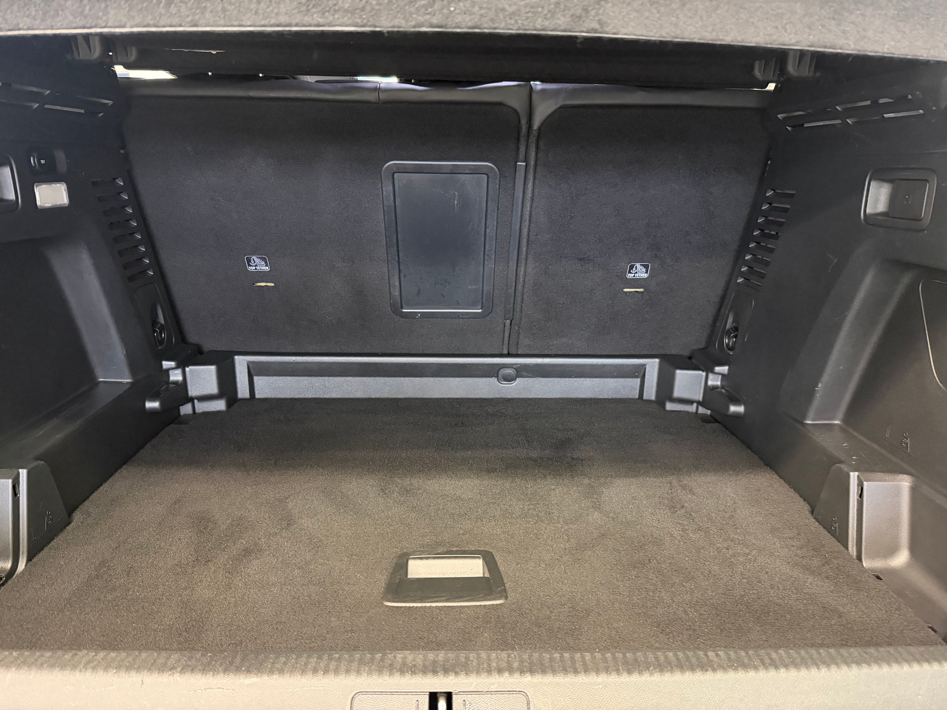 PEUGEOT 3008 1.6 THP Allure EAT-image-8