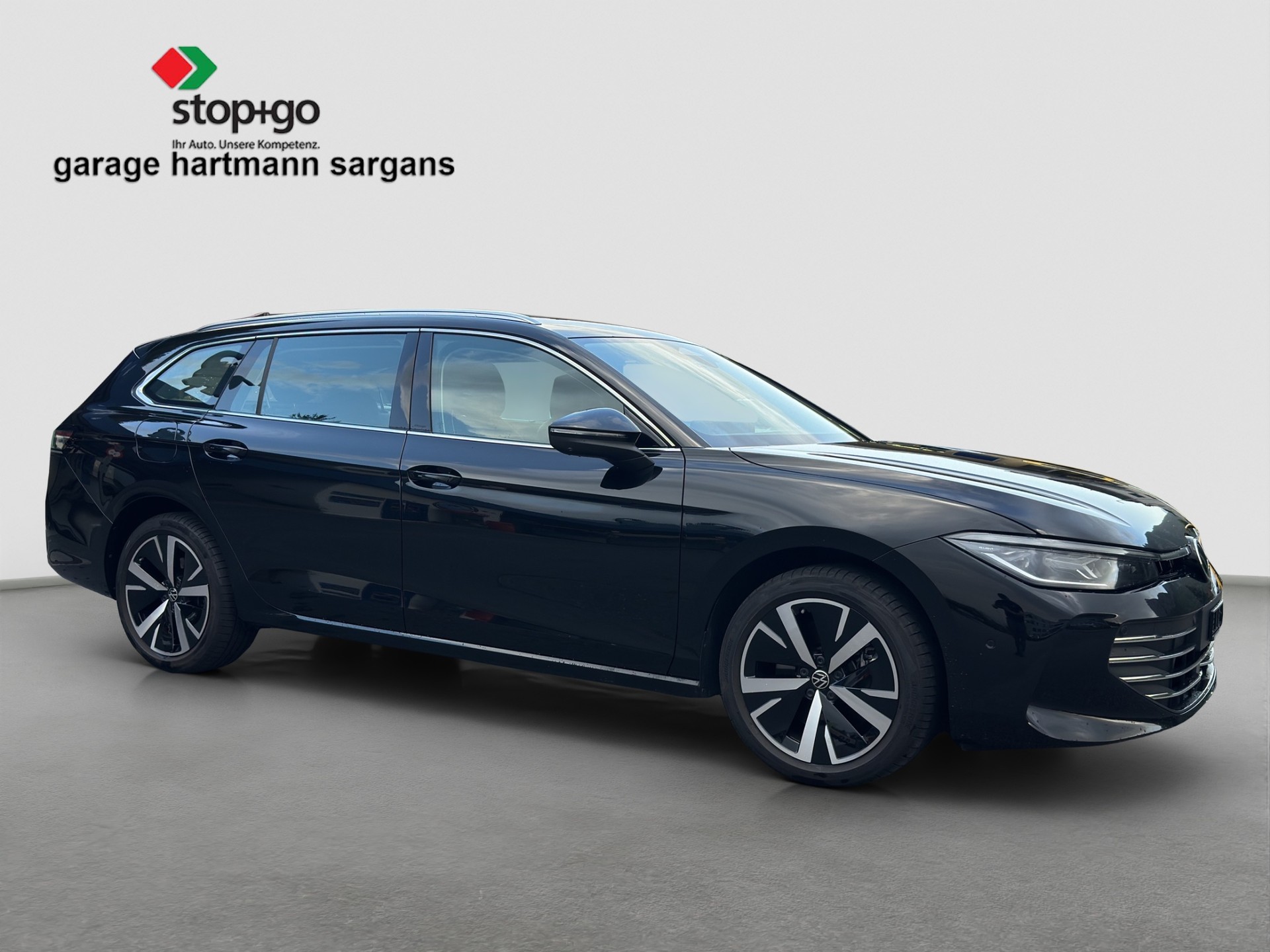 VW Passat Variant 2.0 TDI evo Business 4 Motion DSG-image-2
