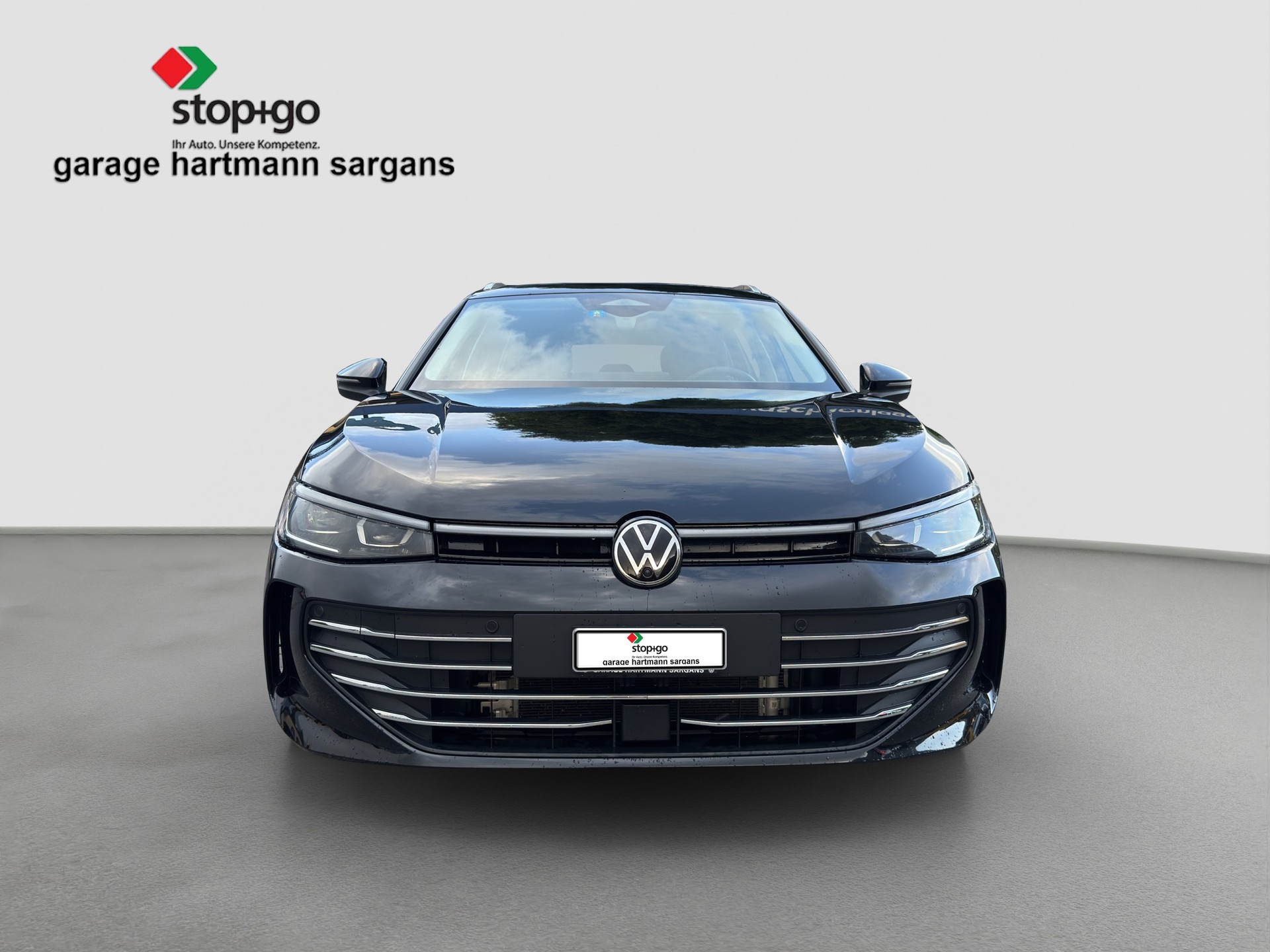 VW Passat Variant 2.0 TDI evo Business 4 Motion DSG-image-1