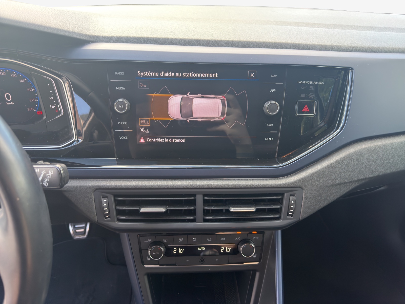 VW Polo 1.0 BMT United-image-10