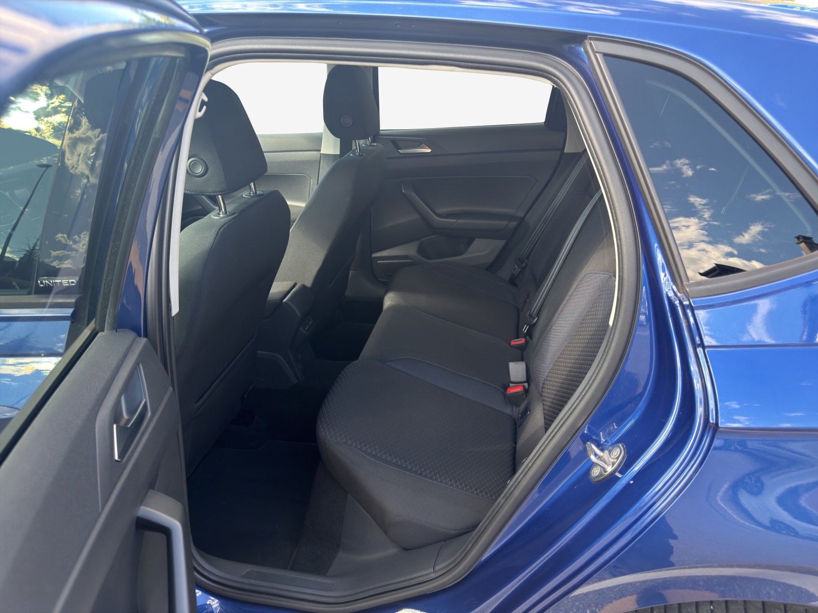 VW Polo 1.0 BMT United-image-11